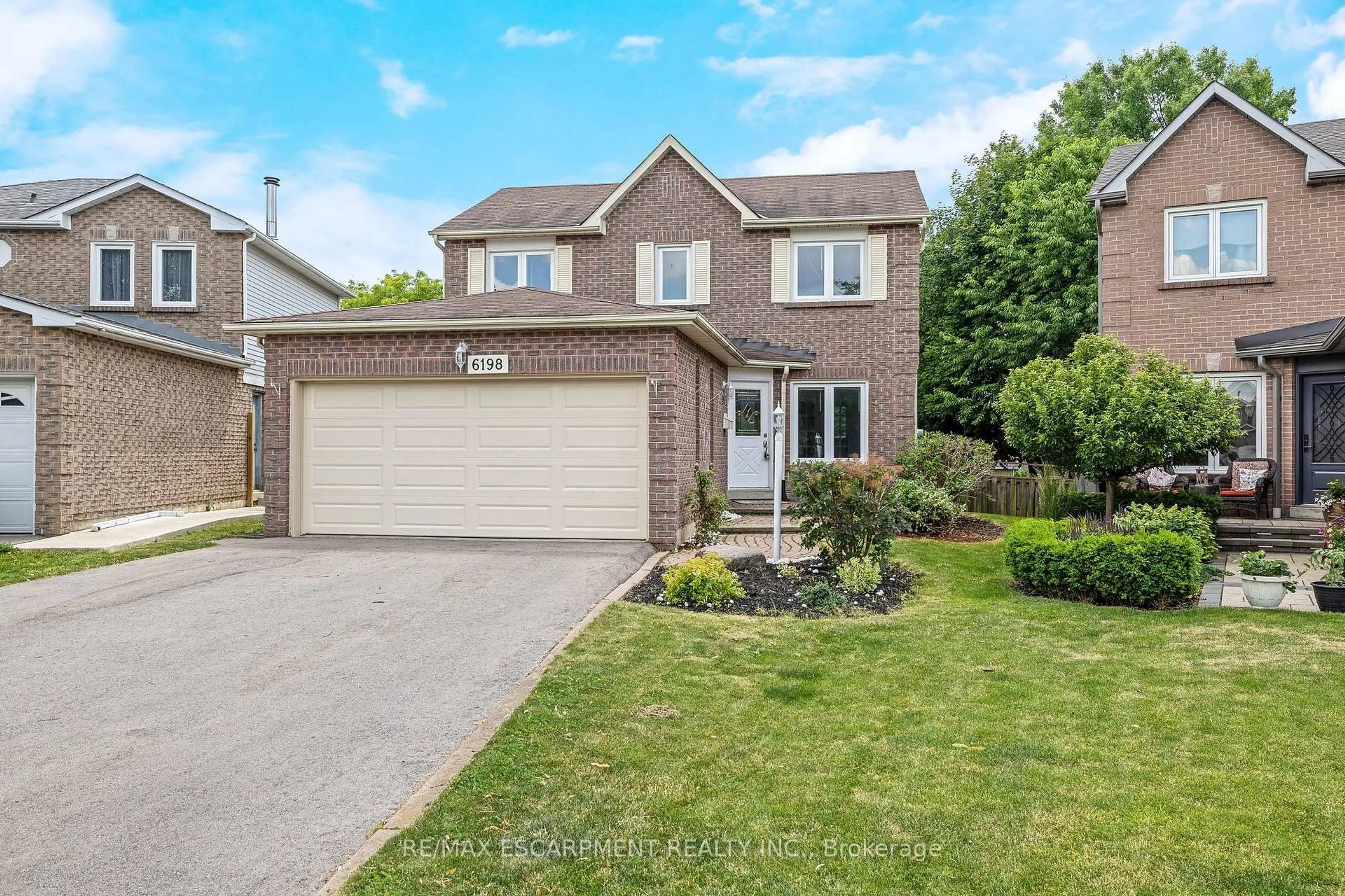 Unknown for 6198 Saltmarsh Crt, Mississauga Ontario L5N 5V8