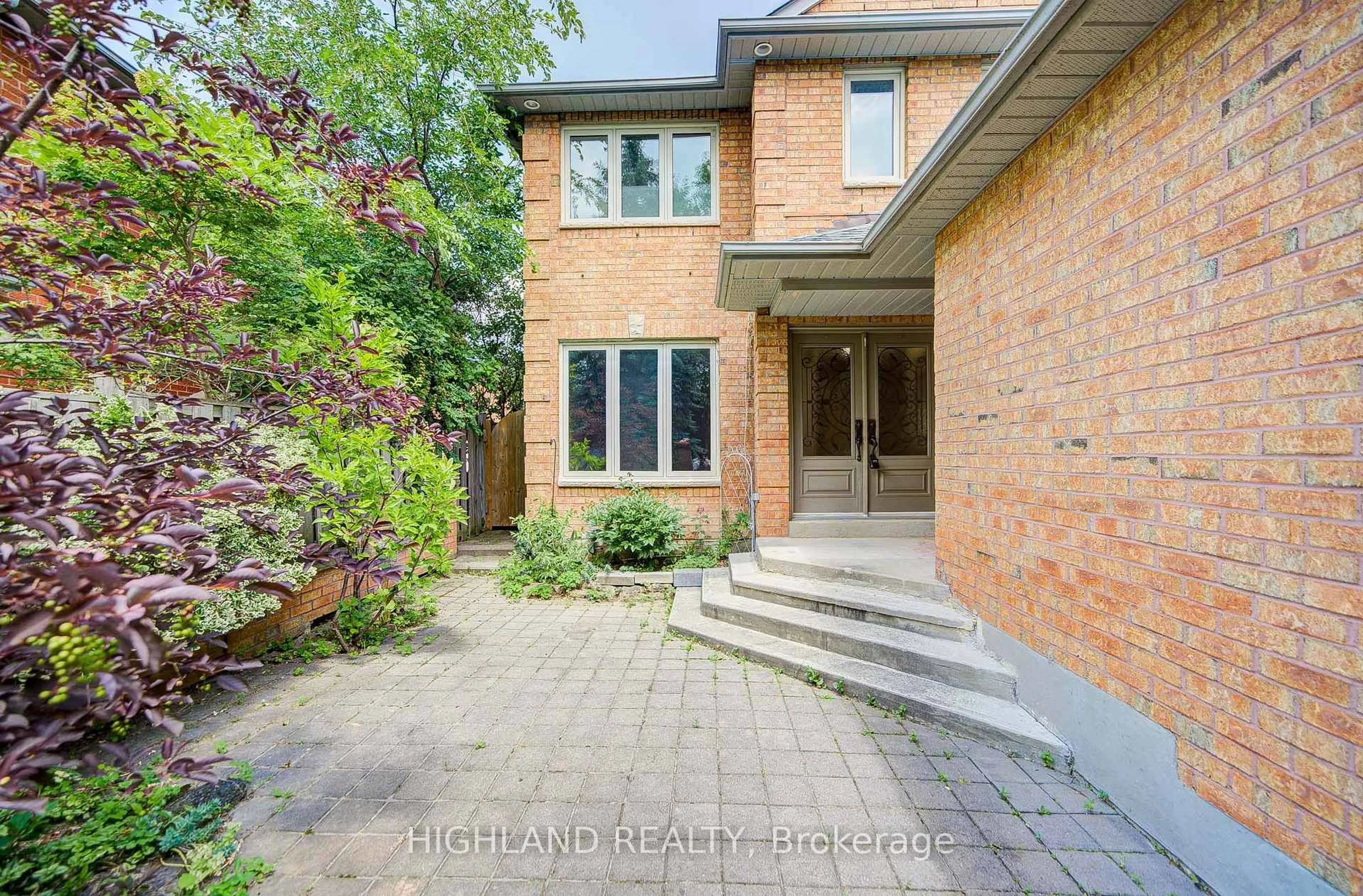 Home with brick exterior material, street for 4369 Spinningdale Crt, Mississauga Ontario L5M 3J9