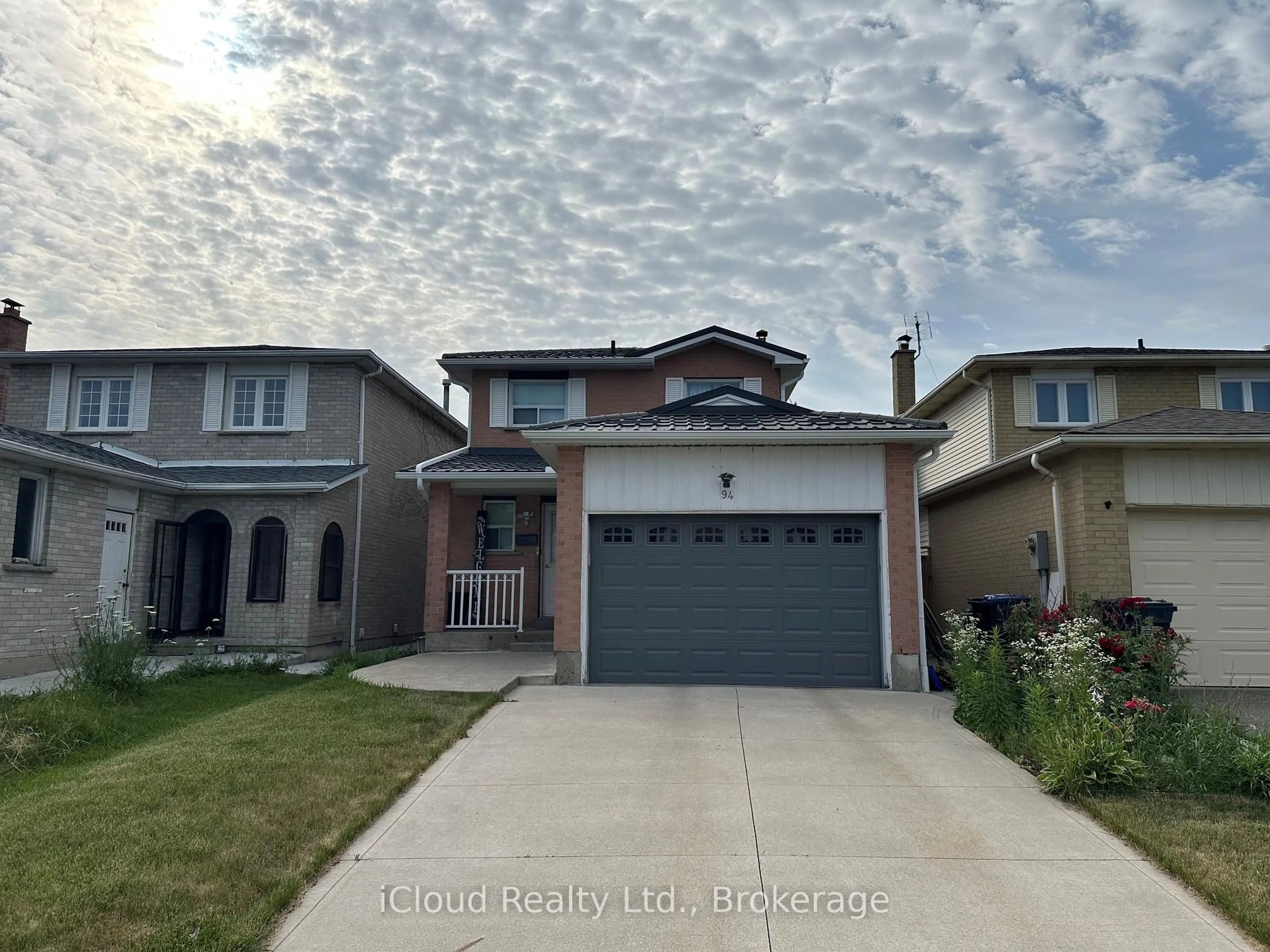 Unknown for 94 Newbridge Cres, Brampton Ontario L6S 4B3