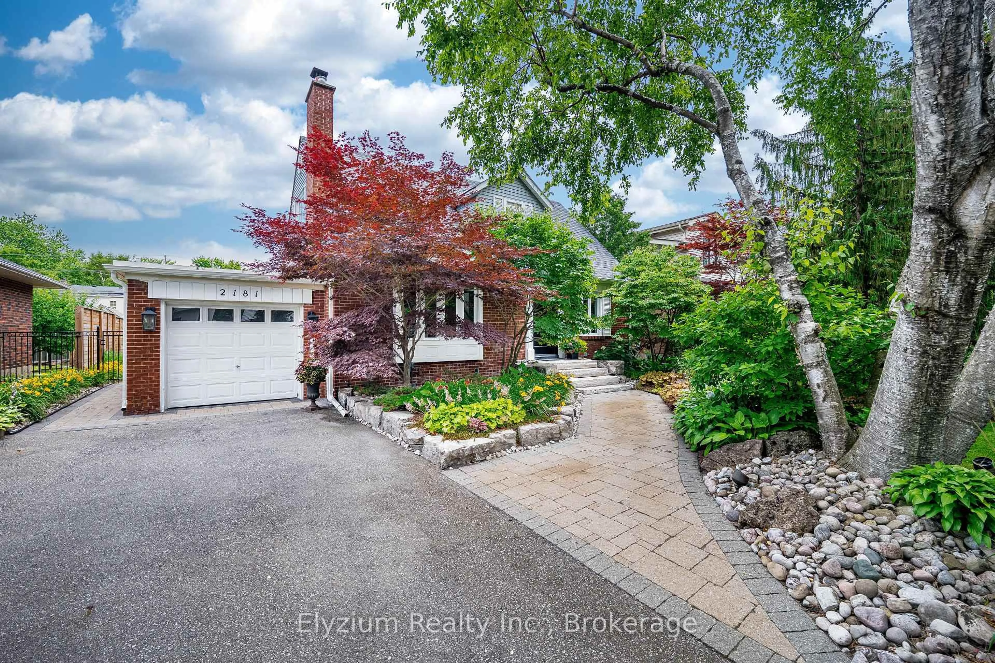 Unknown for 2181 Harcourt Cres, Mississauga Ontario L4Y 1W2
