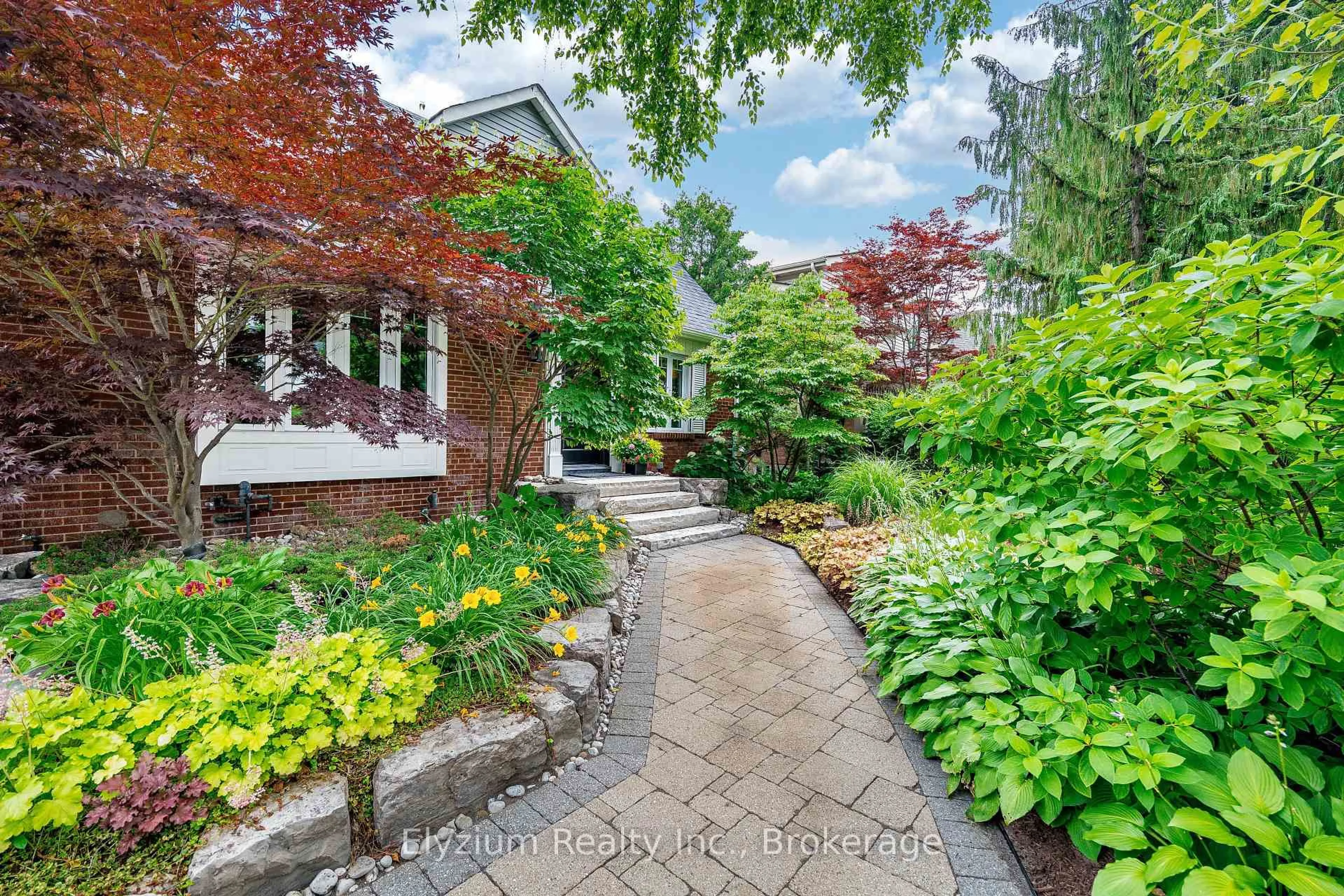 Unknown for 2181 Harcourt Cres, Mississauga Ontario L4Y 1W2