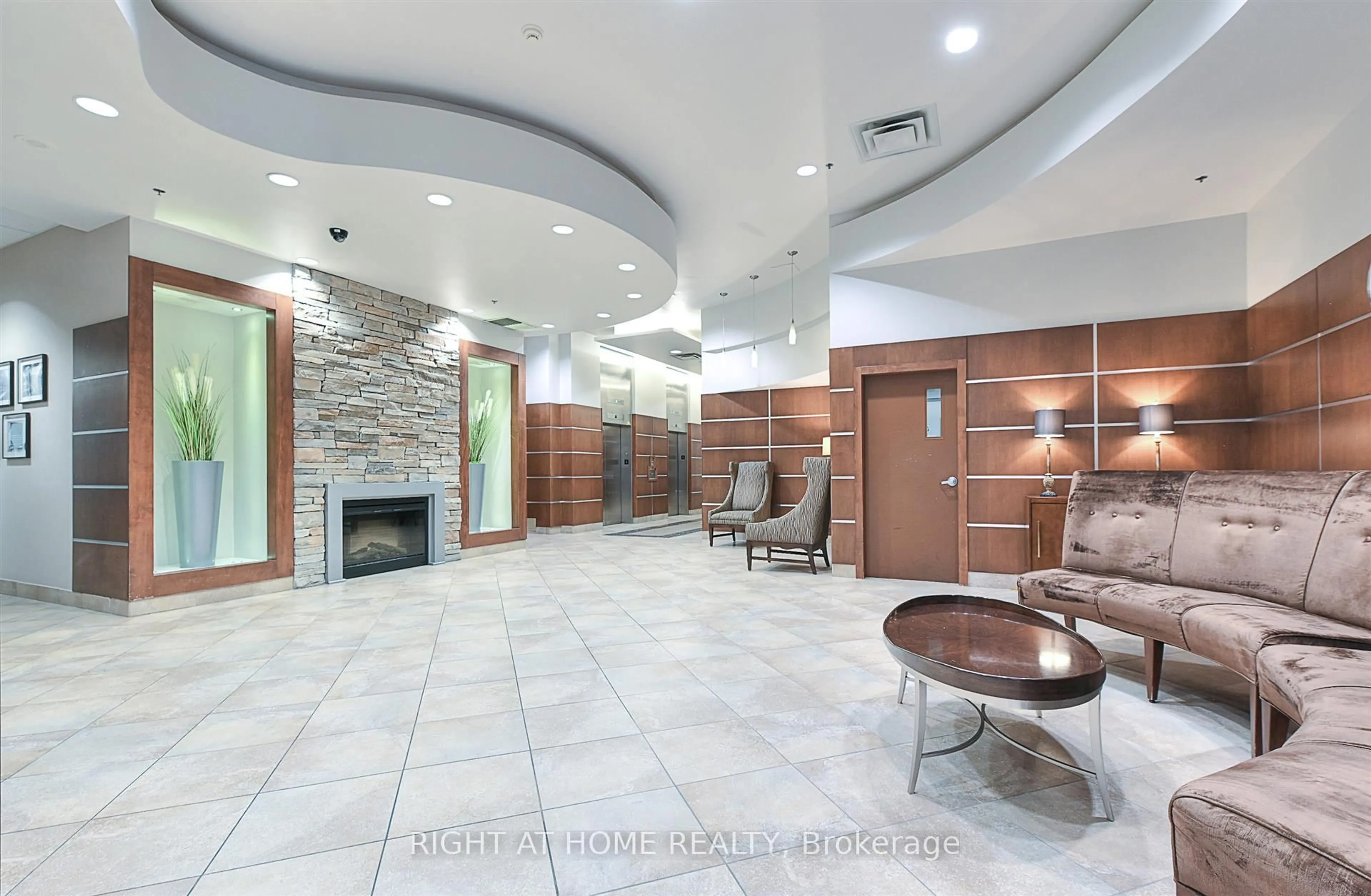 Lobby for 2 Fieldway Rd #611, Toronto Ontario M8Z 0B9