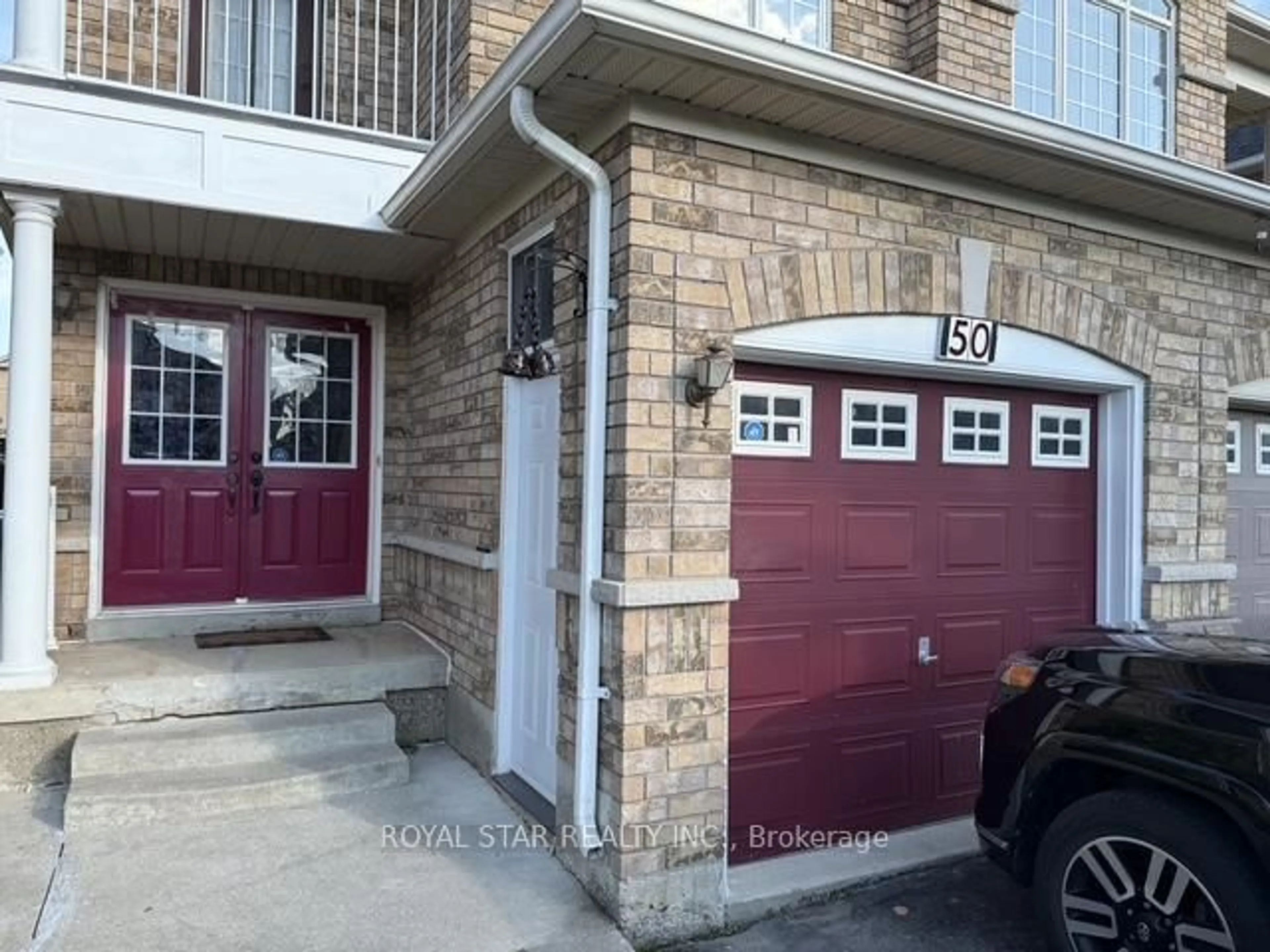 Indoor entryway for 50 Dewridge Crt, Brampton Ontario L6R 3C1