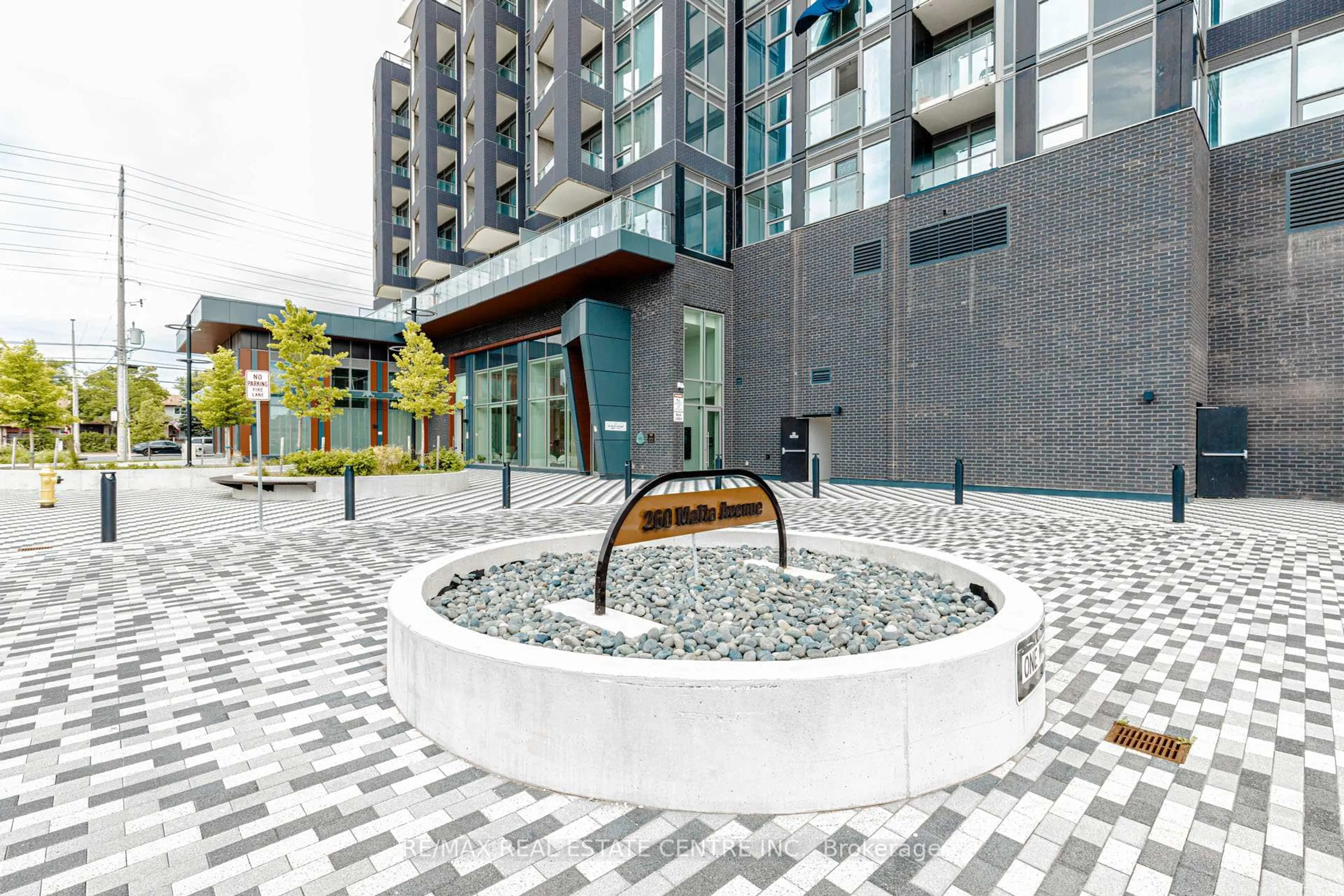Patio, street for 260 Malta Ave #1603, Brampton Ontario L6Y 6L7