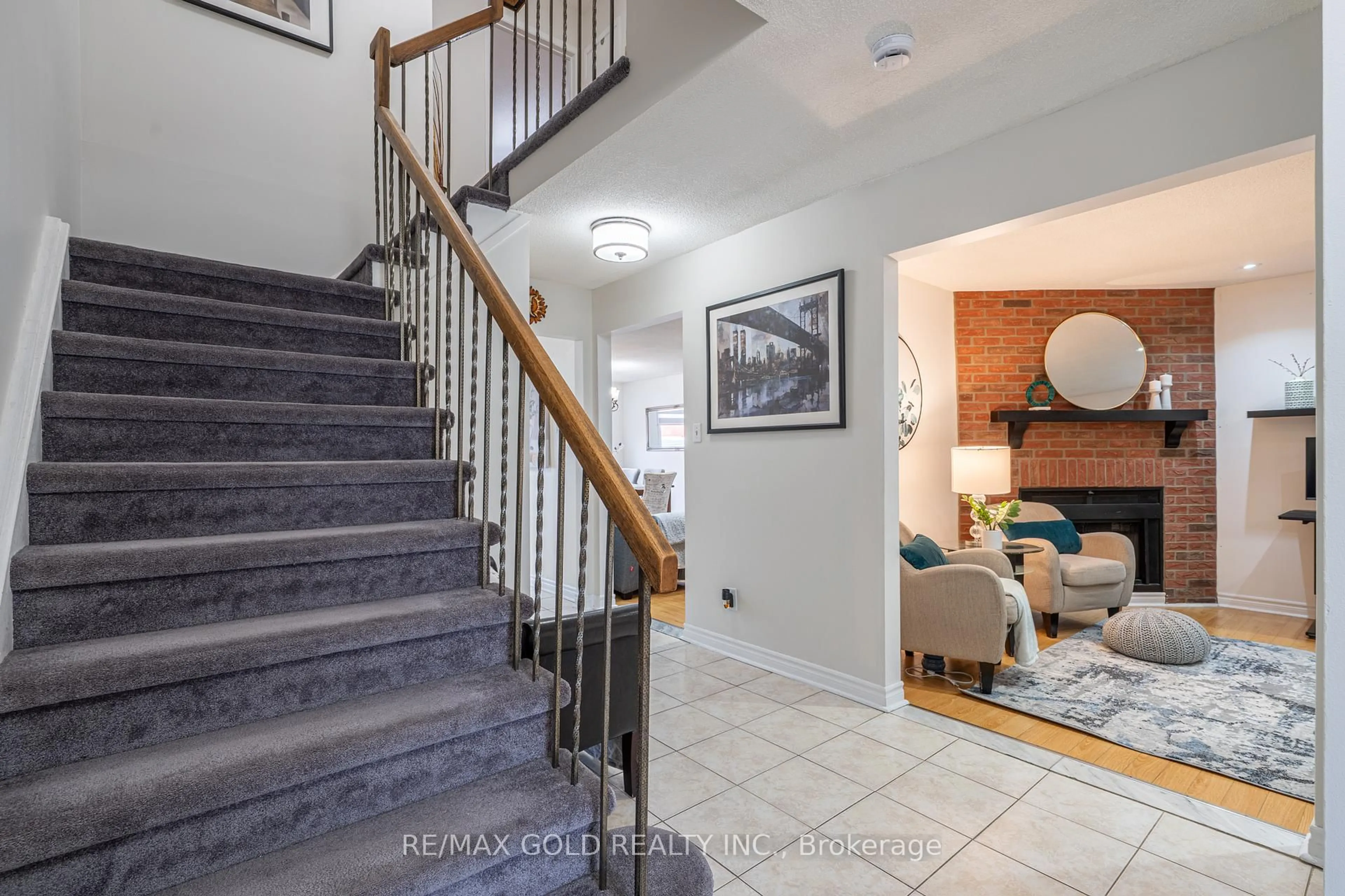 Unknown for 86 Whitehaven Dr, Brampton Ontario L6Z 2R4