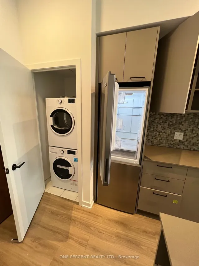10 Lagerfeld Dr Dr #617, Brampton 4