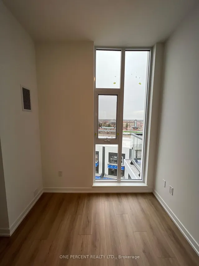 10 Lagerfeld Dr Dr #617, Brampton 5