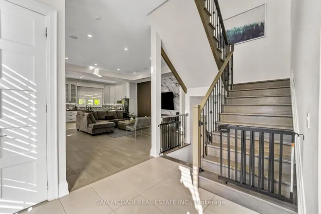 1 Brookside Dr, Mississauga 5