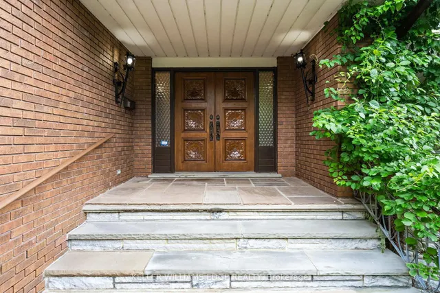 43 Braecrest Ave, Toronto 3