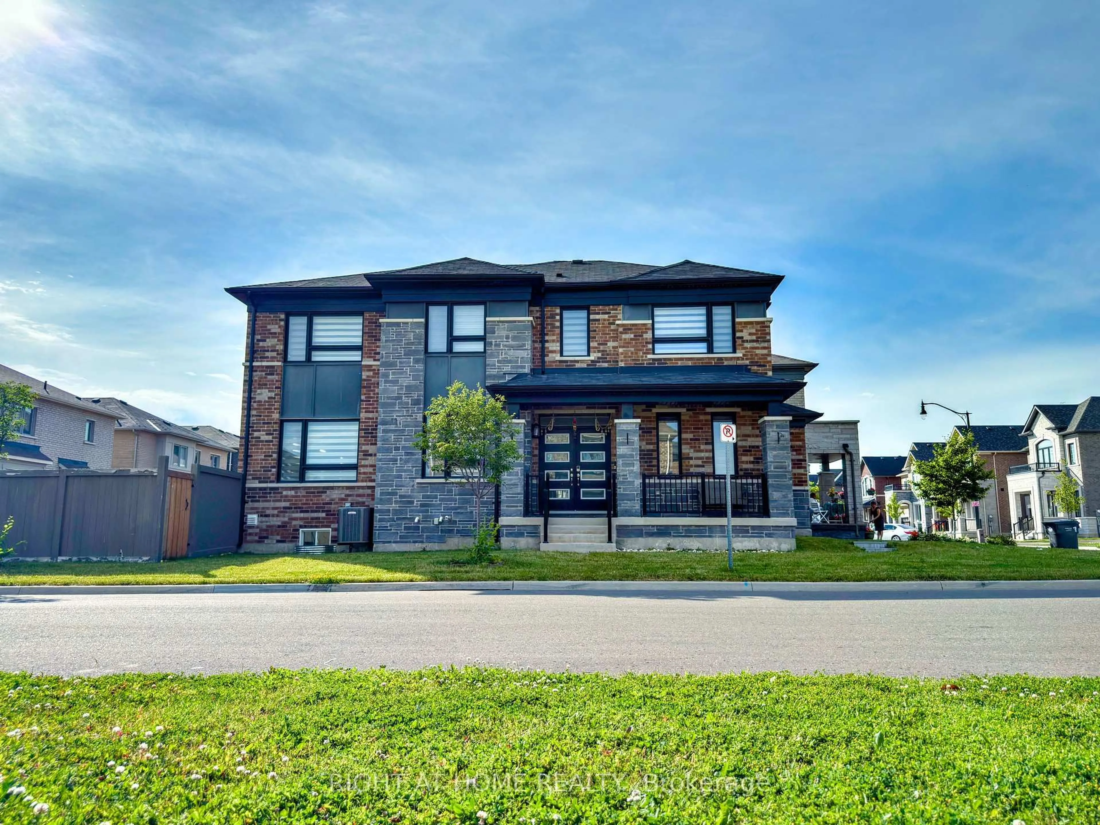 Home with brick exterior material, building for 30 Boothill Dr, Brampton Ontario L7A 5E4