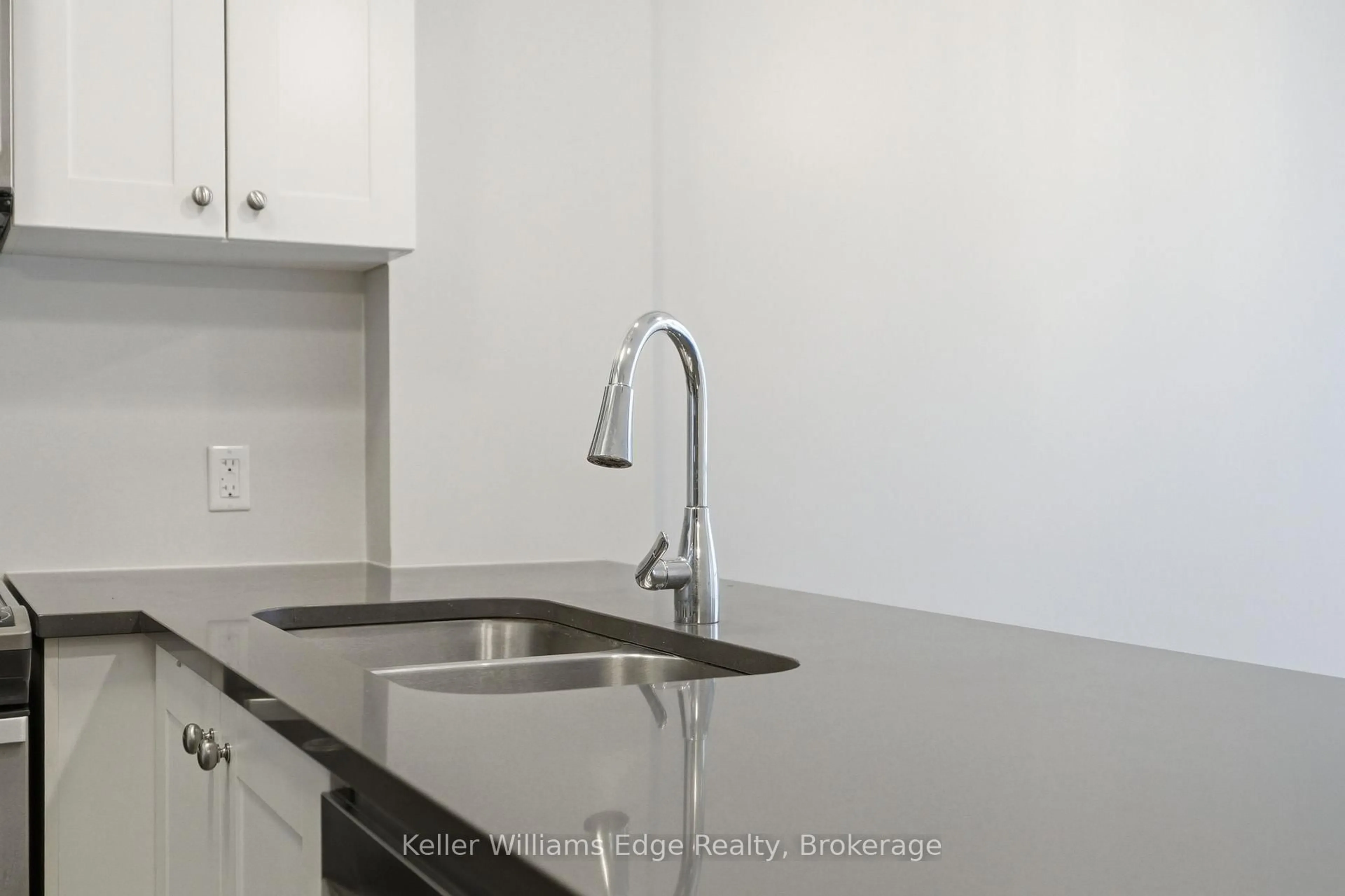 Standard kitchen, unknown for 216 Oak Park Blvd #314, Oakville Ontario L6H 7S8