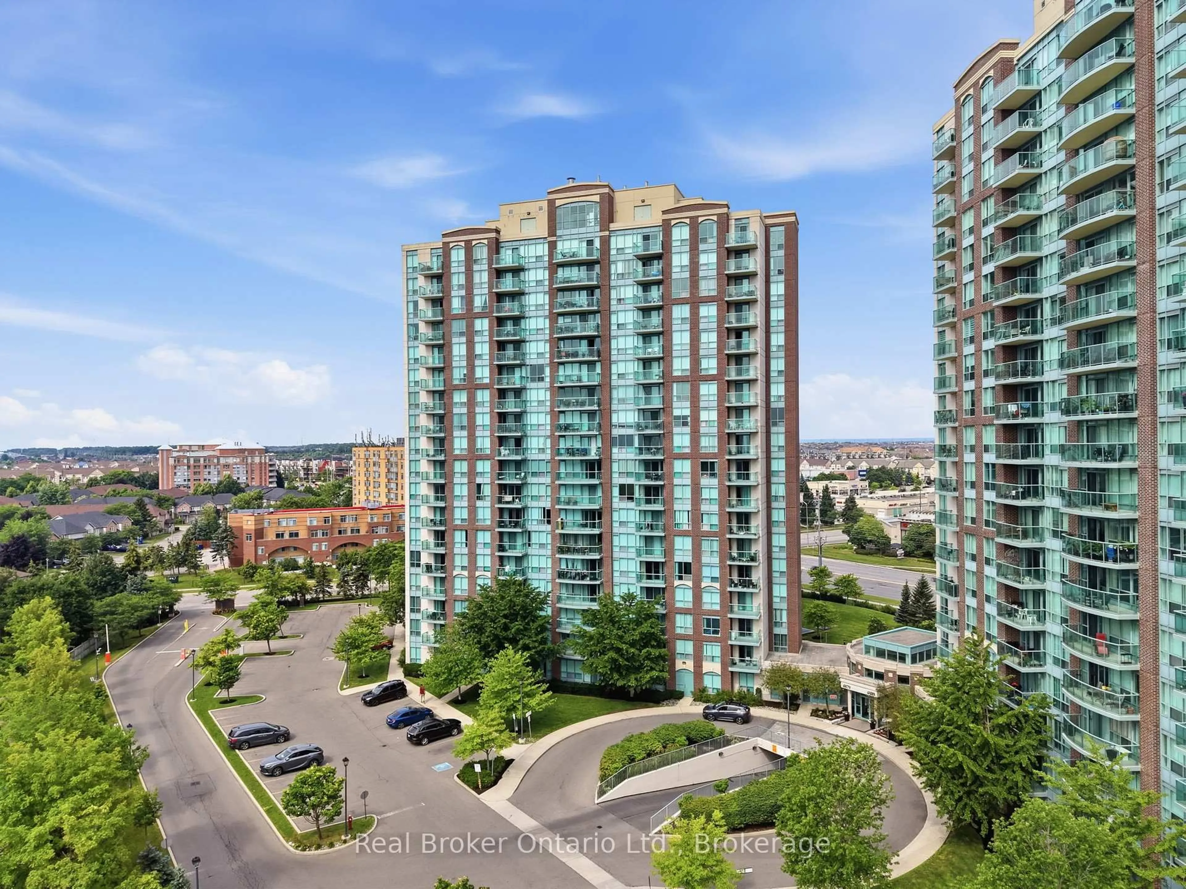 A pic from outside/outdoor area/front of a property/back of a property/a pic from drone, city buildings view from balcony for 4879 Kimbermount Ave #902, Mississauga Ontario L5M 7R8