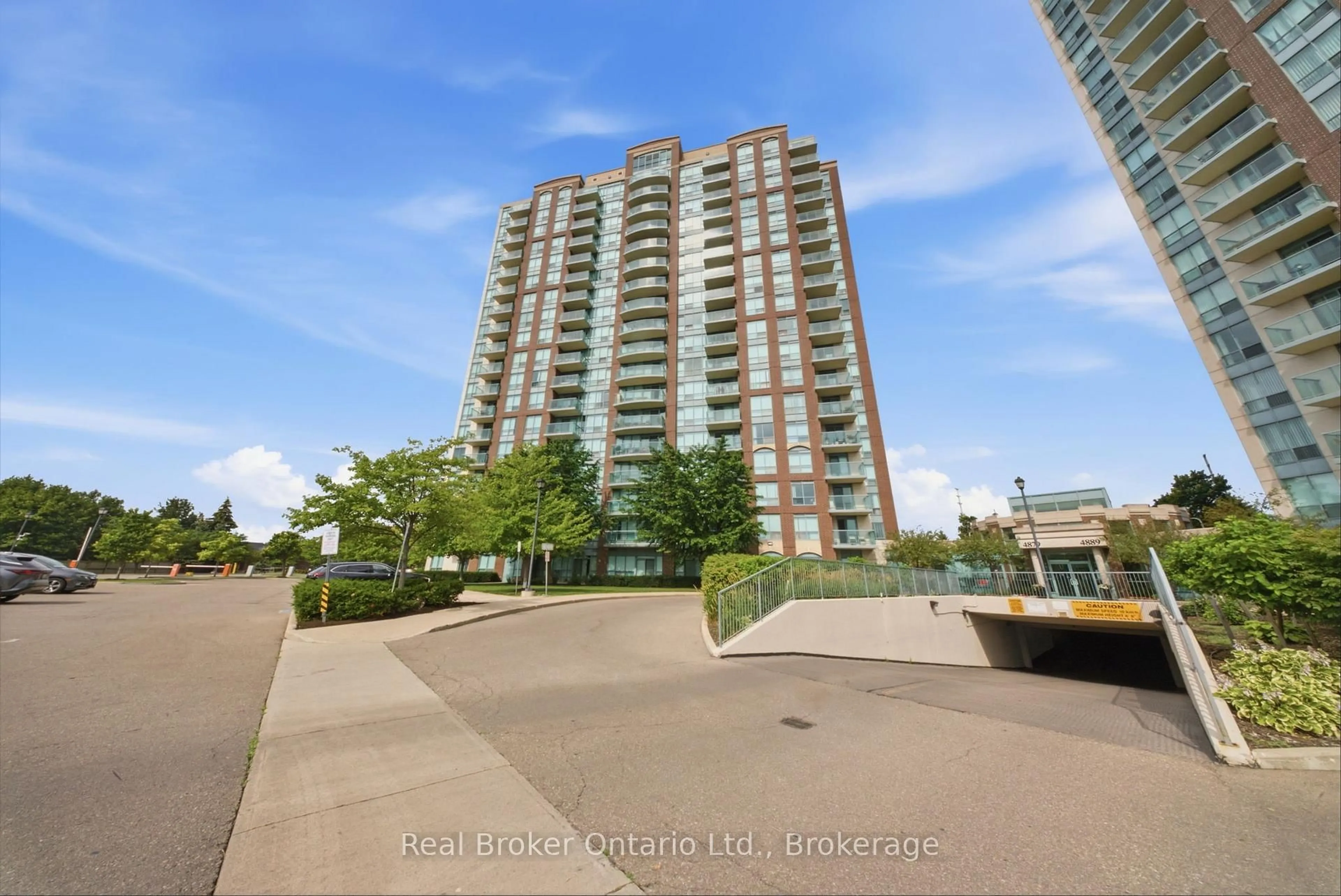 A pic from outside/outdoor area/front of a property/back of a property/a pic from drone, unknown for 4879 Kimbermount Ave #902, Mississauga Ontario L5M 7R8