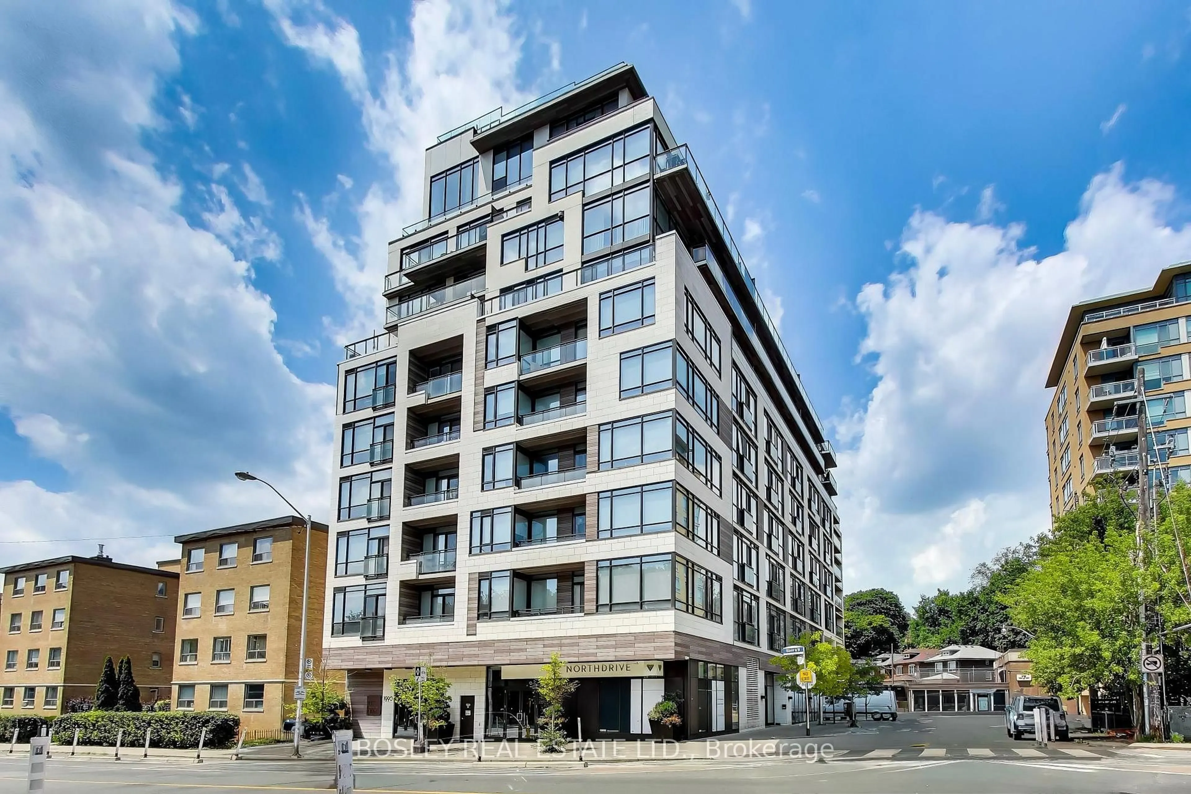 Unknown for 1990 Bloor St #210, Toronto Ontario M6P 3L1