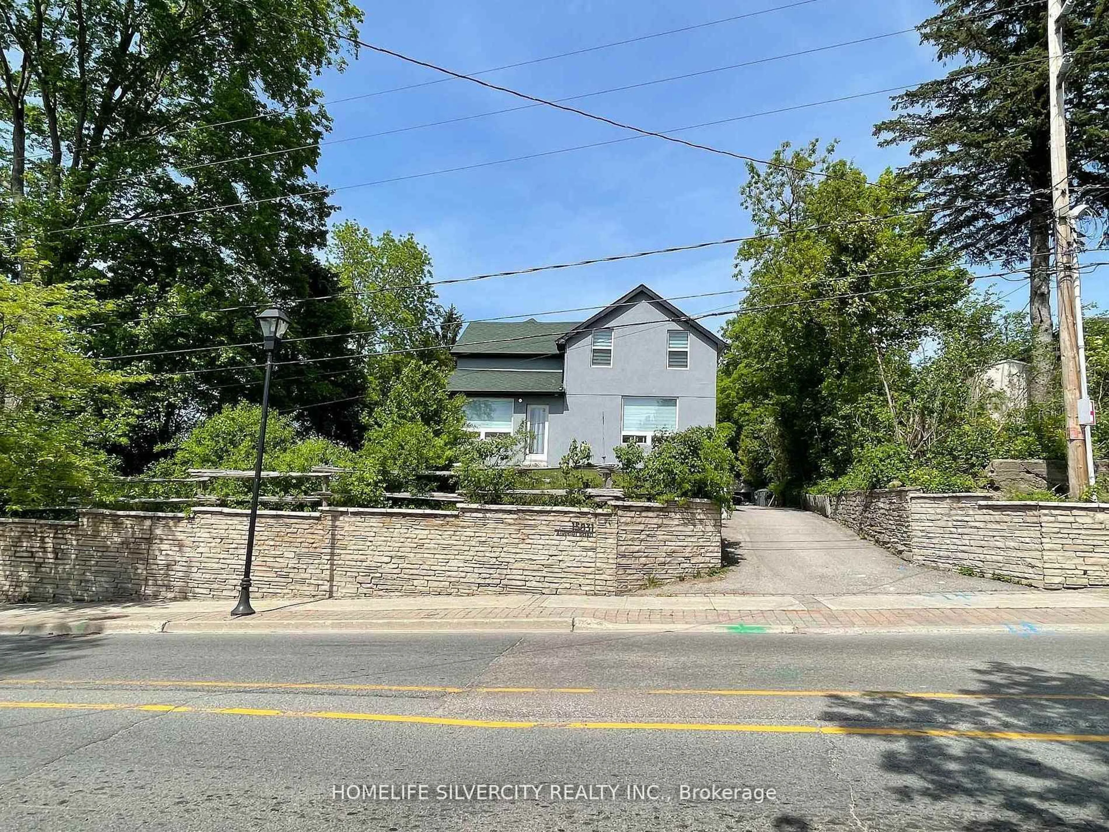 A pic from outside/outdoor area/front of a property/back of a property/a pic from drone, street for 15831 Airport Rd, Caledon Ontario L7C 1K2
