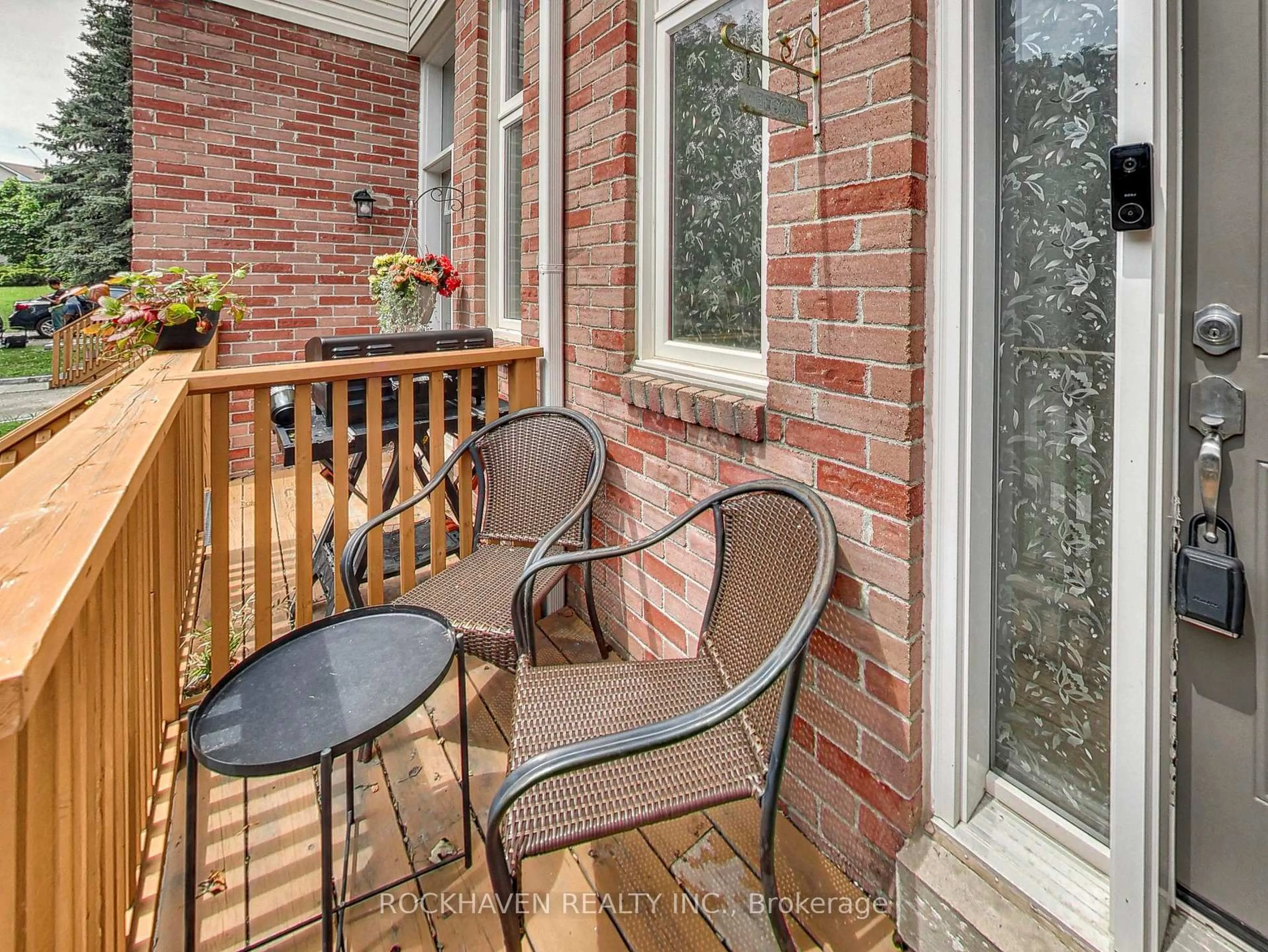 Balcony in the apartment, unknown for 32 Maple Ave, Halton Hills Ontario L7G 5L8