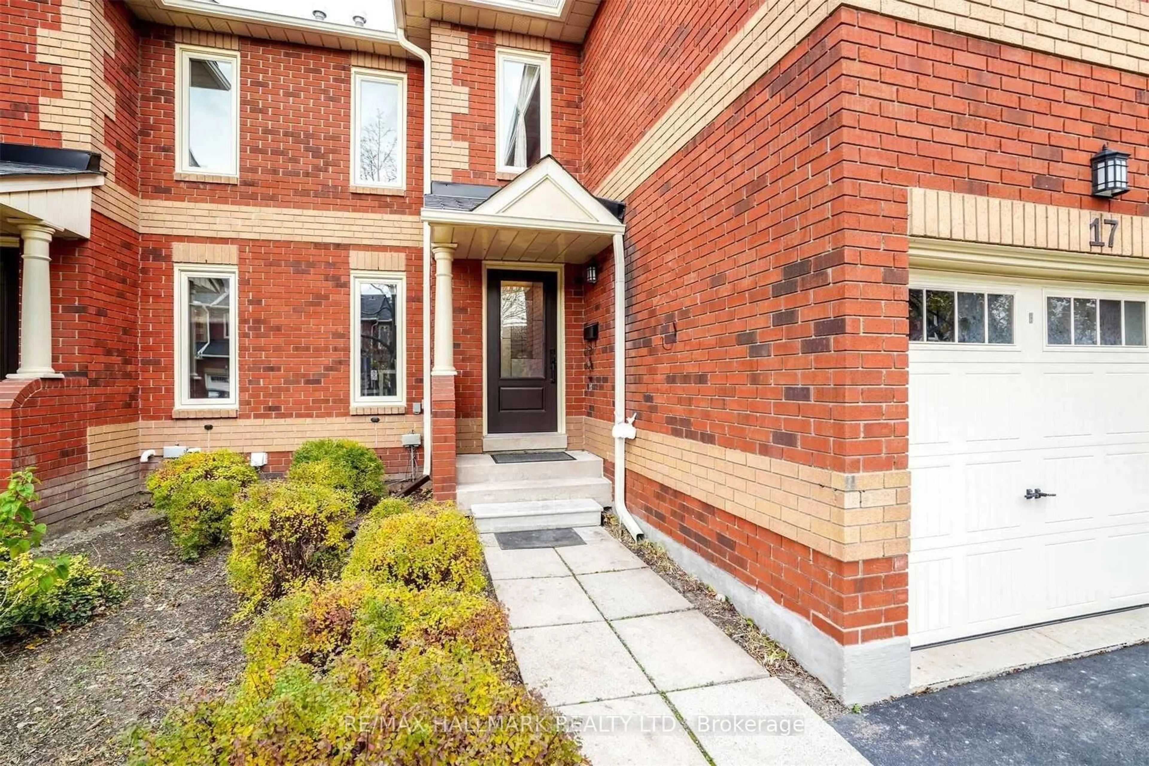 Home with brick exterior material, street for 2006 Glenada Cres #17, Oakville Ontario L6H 5R9