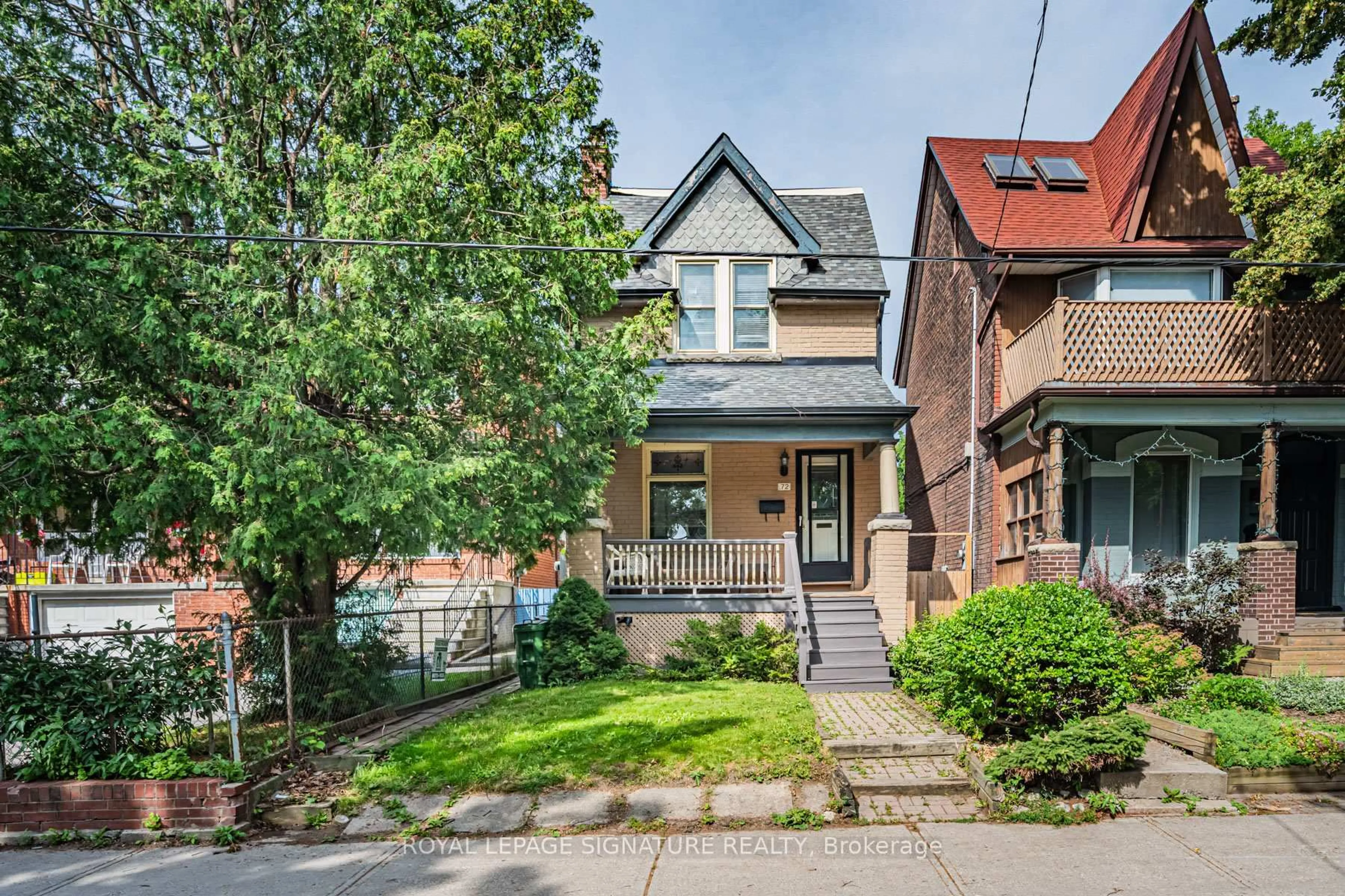 Home with brick exterior material, street for 72 Gwynne Ave, Toronto Ontario M6K 2C4