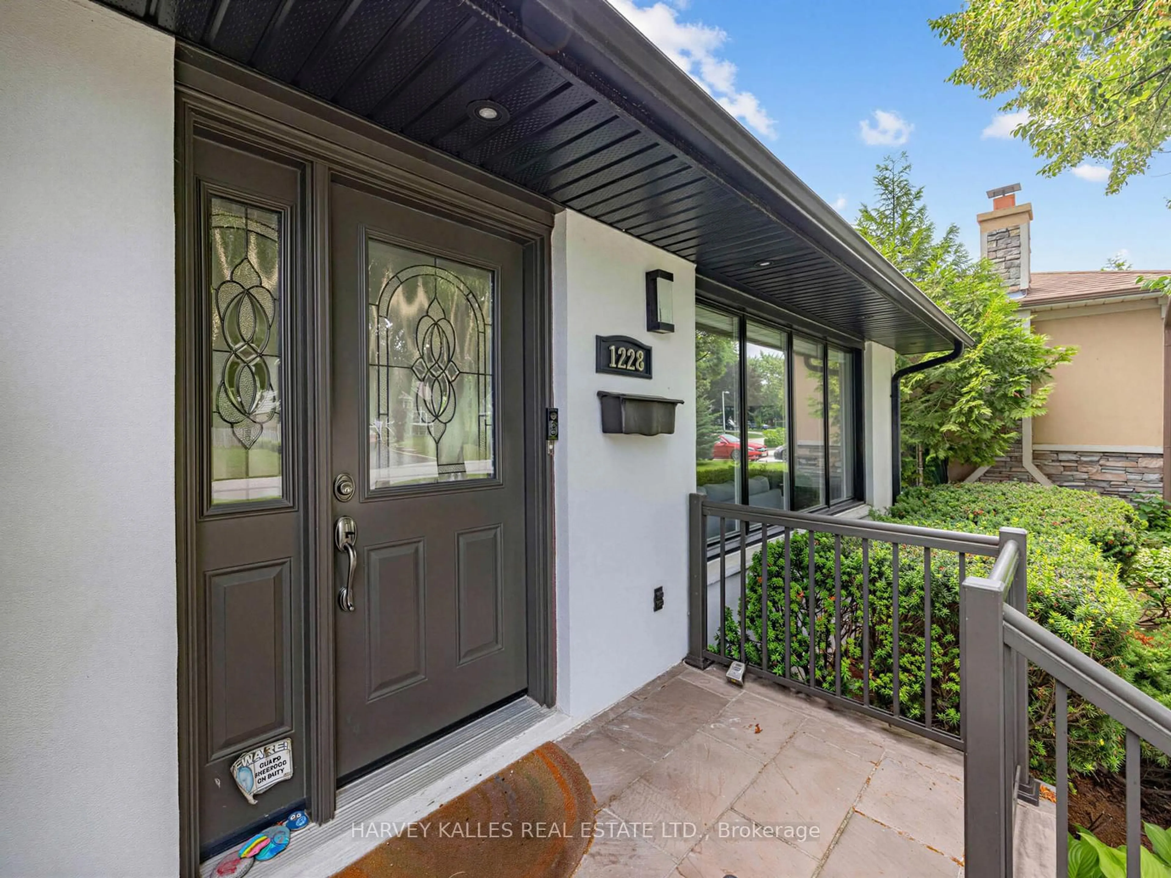 Unknown for 1228 Pallatine Dr, Oakville Ontario L6H 1Z2