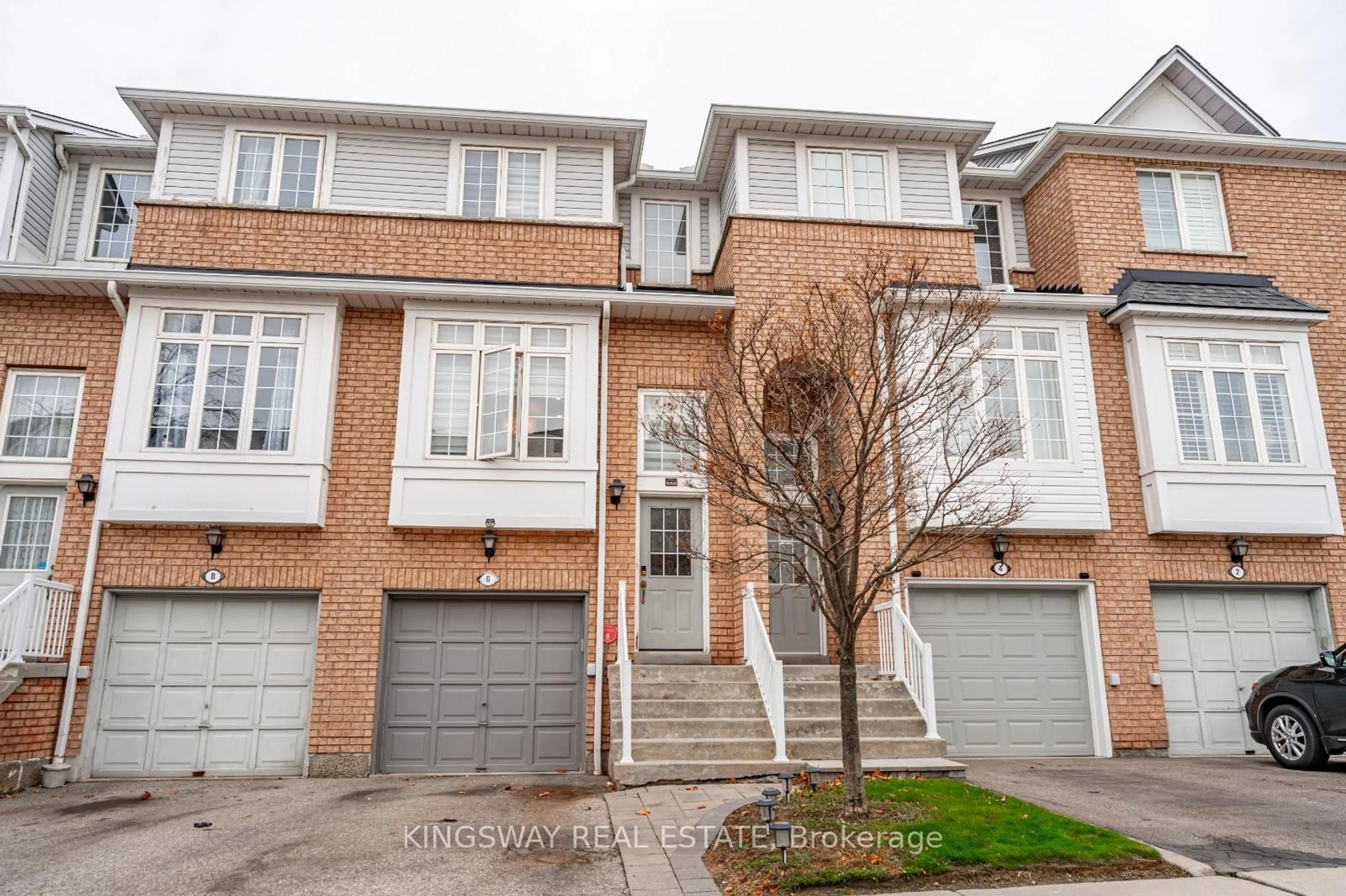 Unknown for 280 HILLCREST Ave #6, Mississauga Ontario L5B 4L3