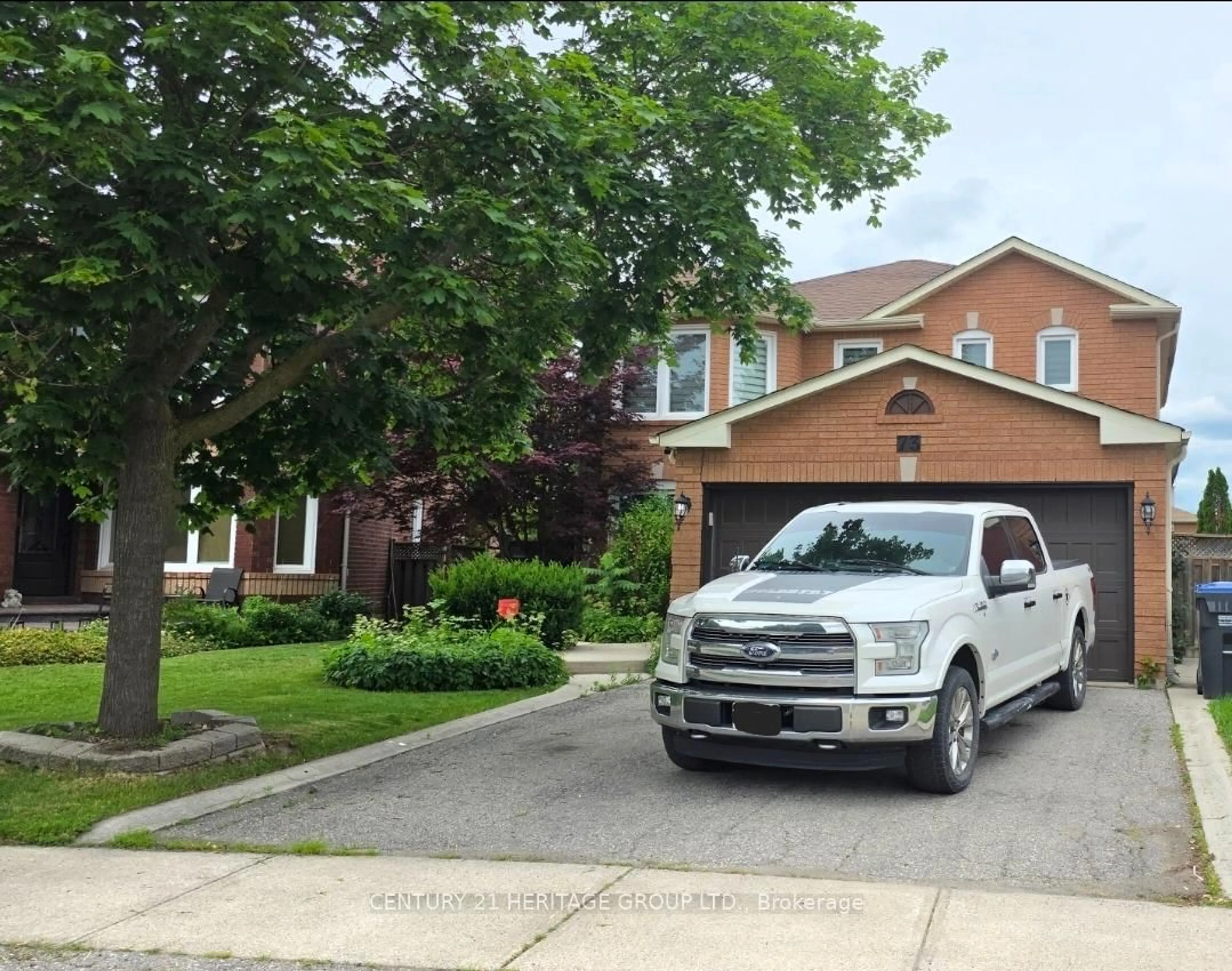 Home with brick exterior material, street for 73 Hutton Cres, Caledon Ontario L7C 1A7