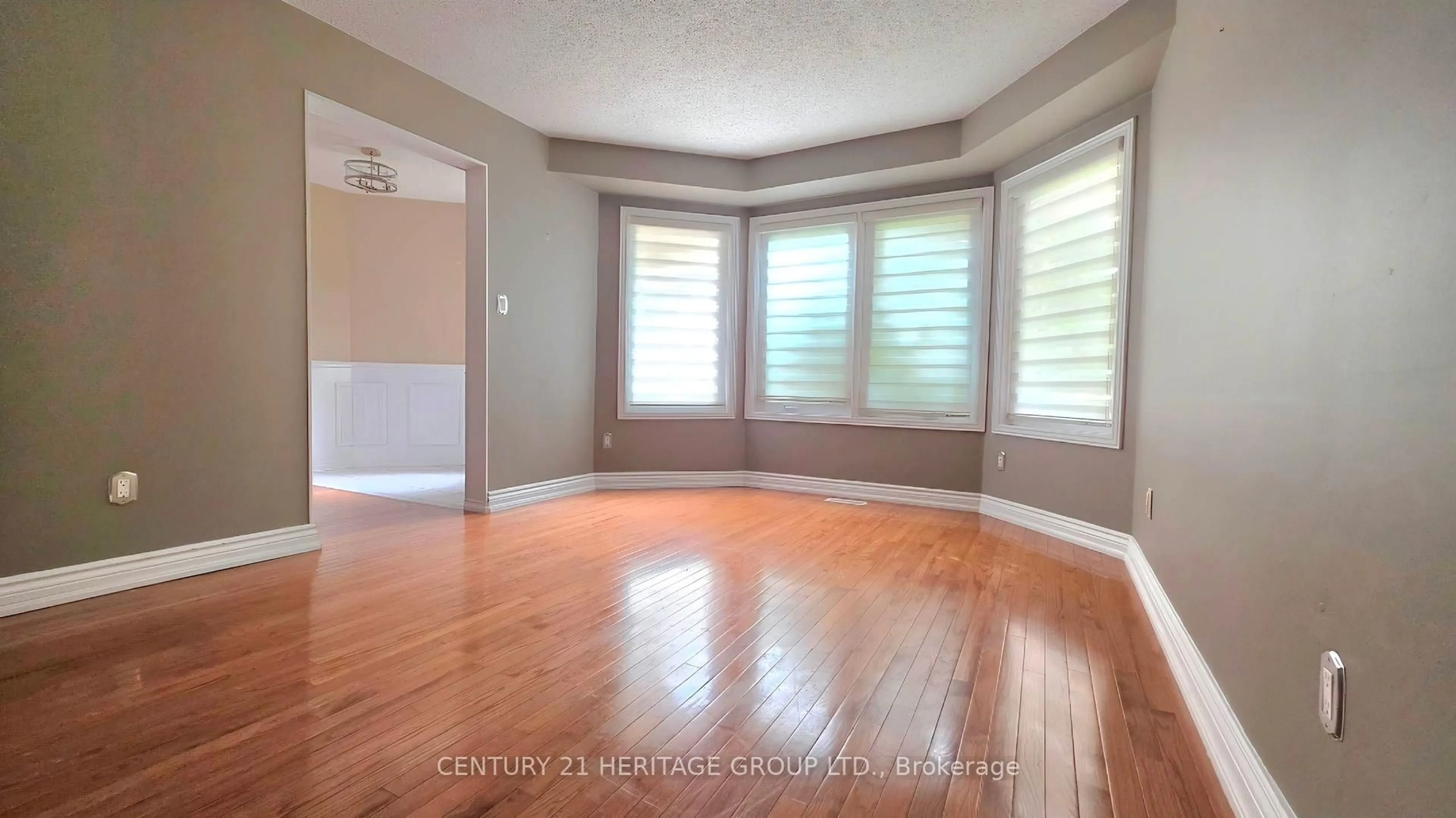 A pic of a room for 73 Hutton Cres, Caledon Ontario L7C 1A7