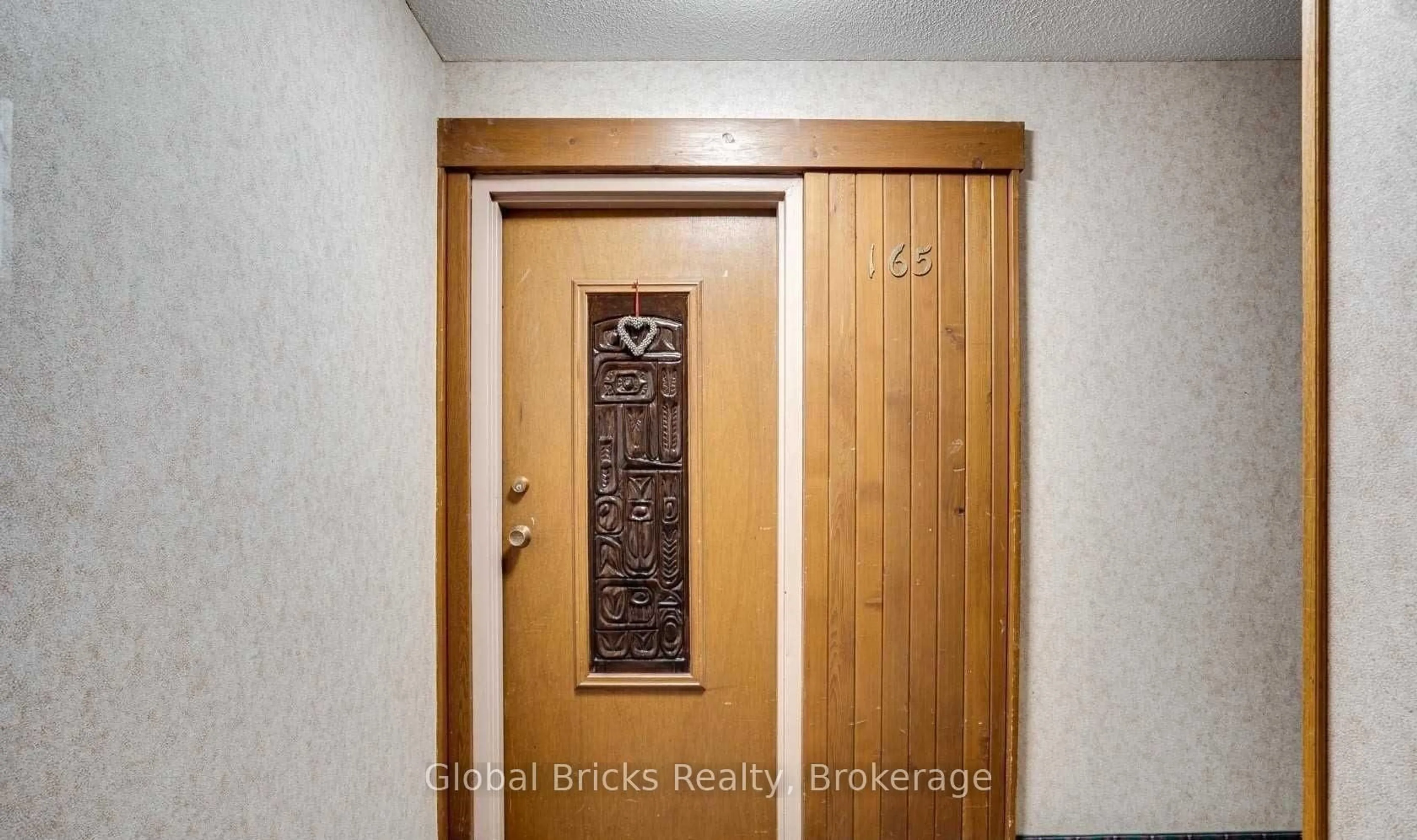 Unknown for 1066 FALGARWOOD Dr #165, Oakville Ontario L6H 2P3