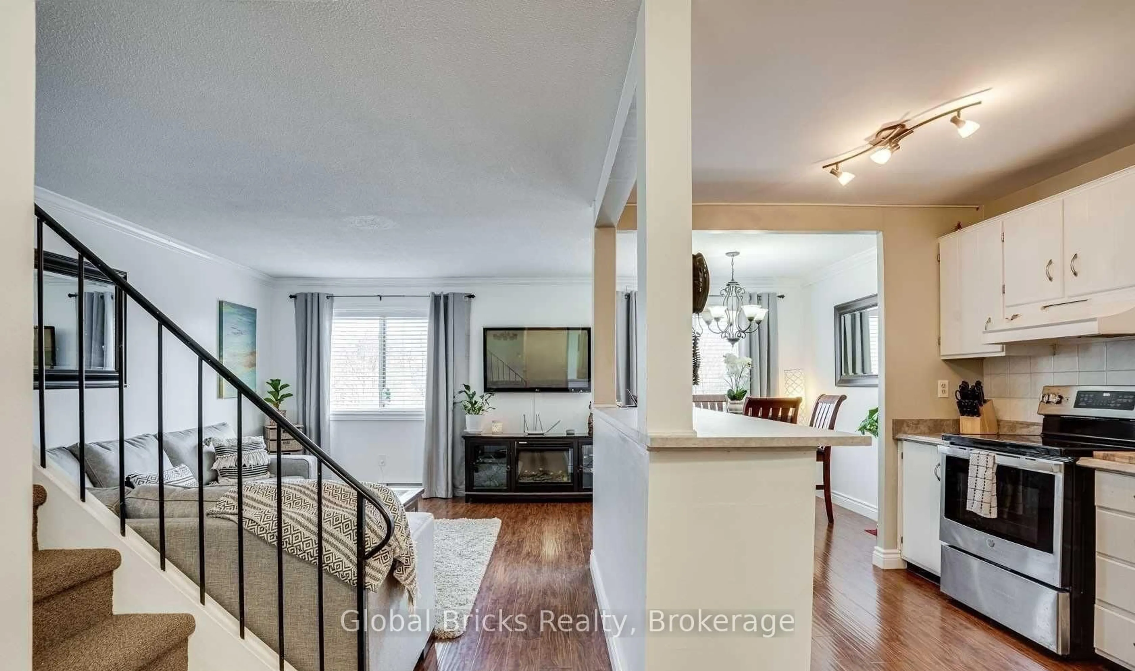 Unknown for 1066 FALGARWOOD Dr #165, Oakville Ontario L6H 2P3