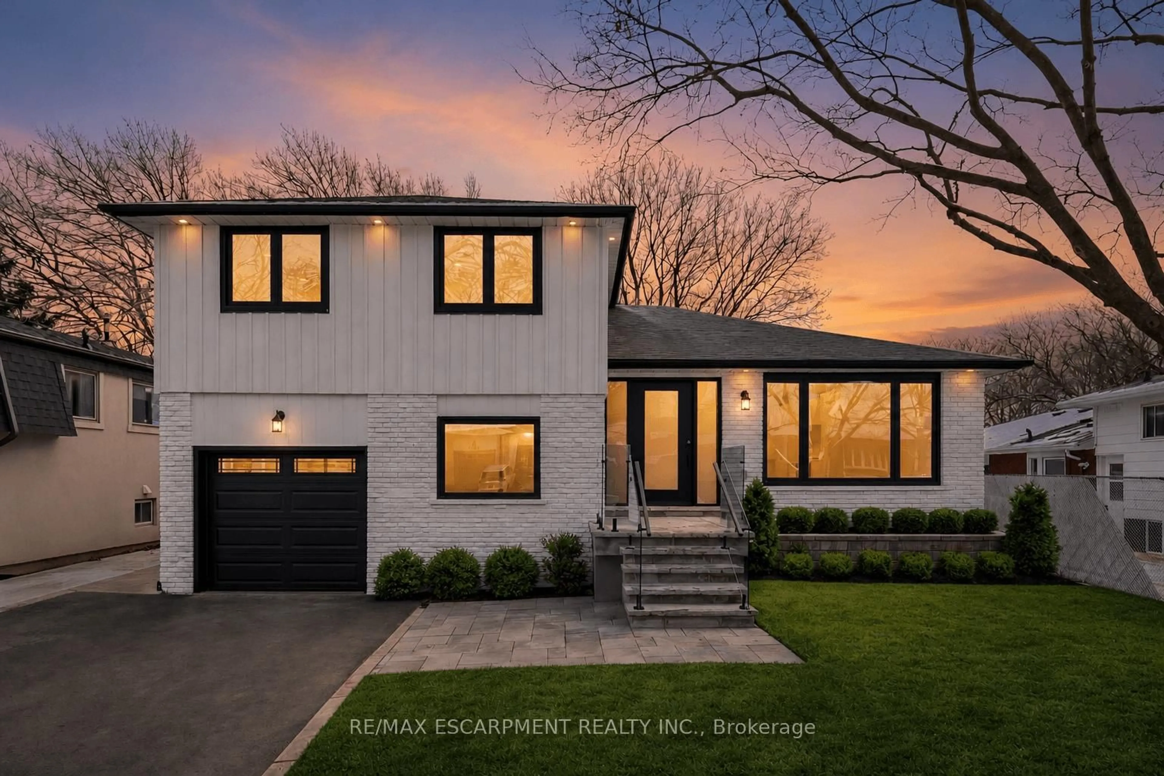 Home with brick exterior material, street for 2276 Wyandotte Dr, Oakville Ontario L6L 2T5