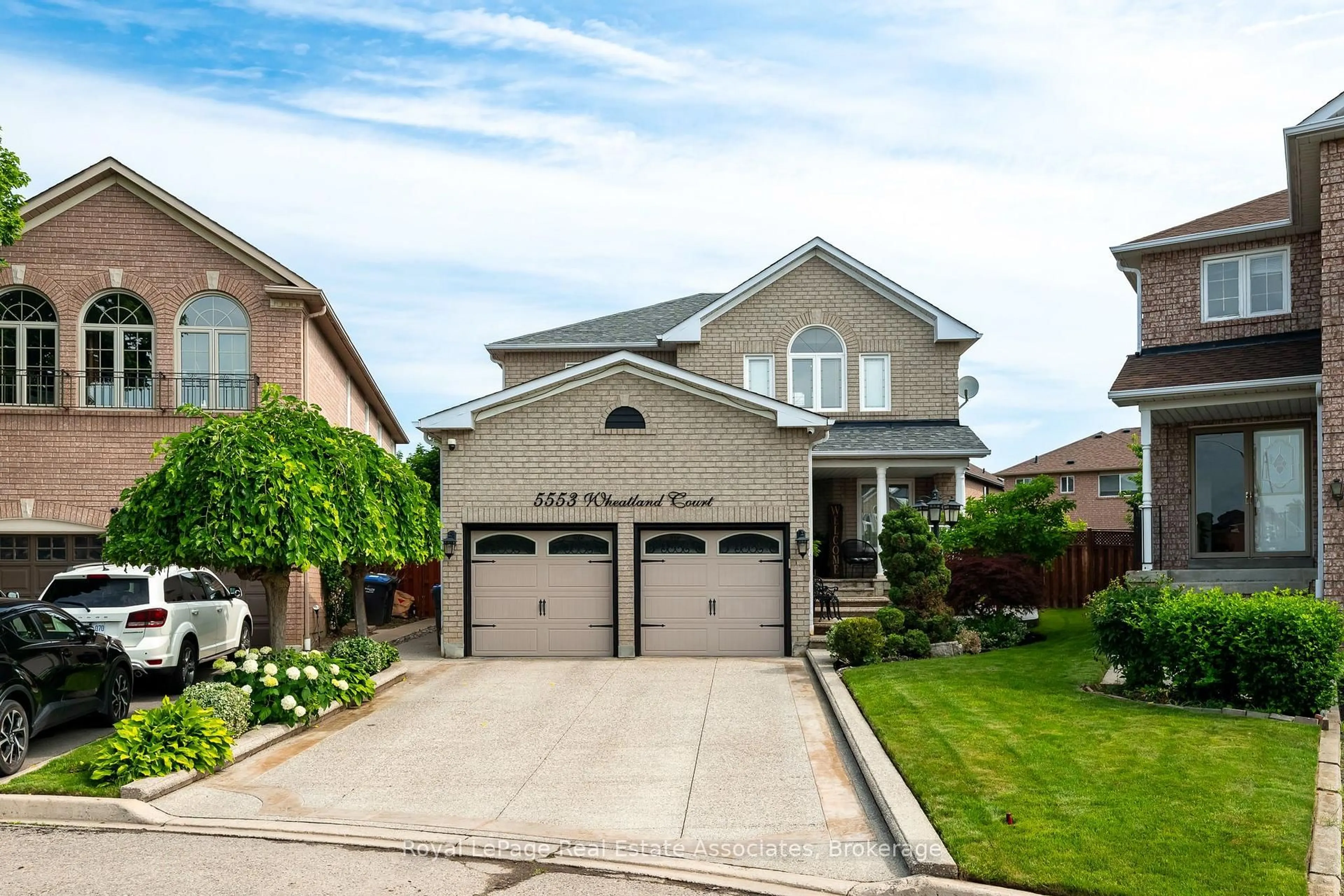Unknown for 5553 Wheatland Crt, Mississauga Ontario L5V 2E4