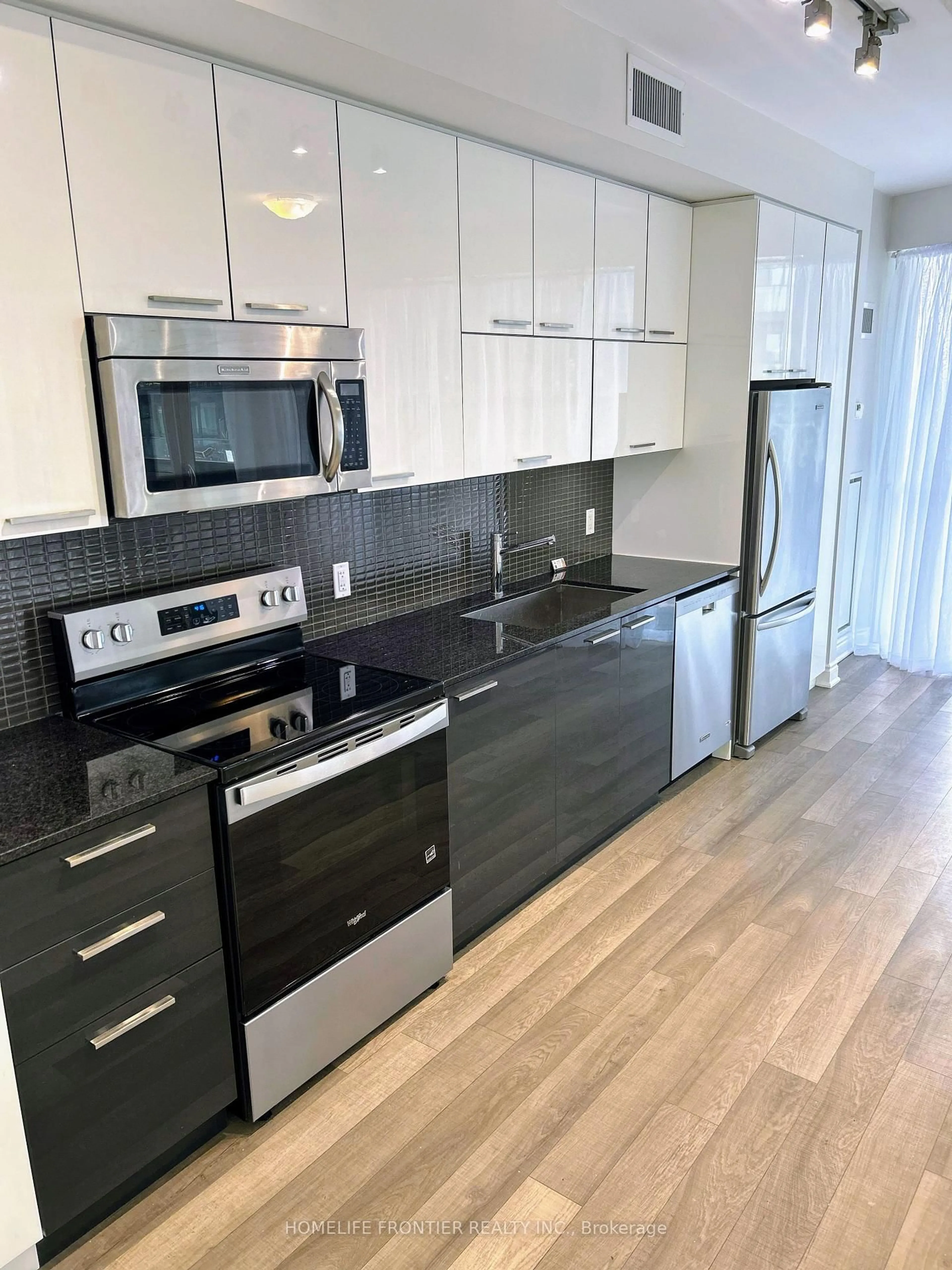 Unknown for 80 Marine Parade Dr #606, Toronto Ontario M8V 0A3