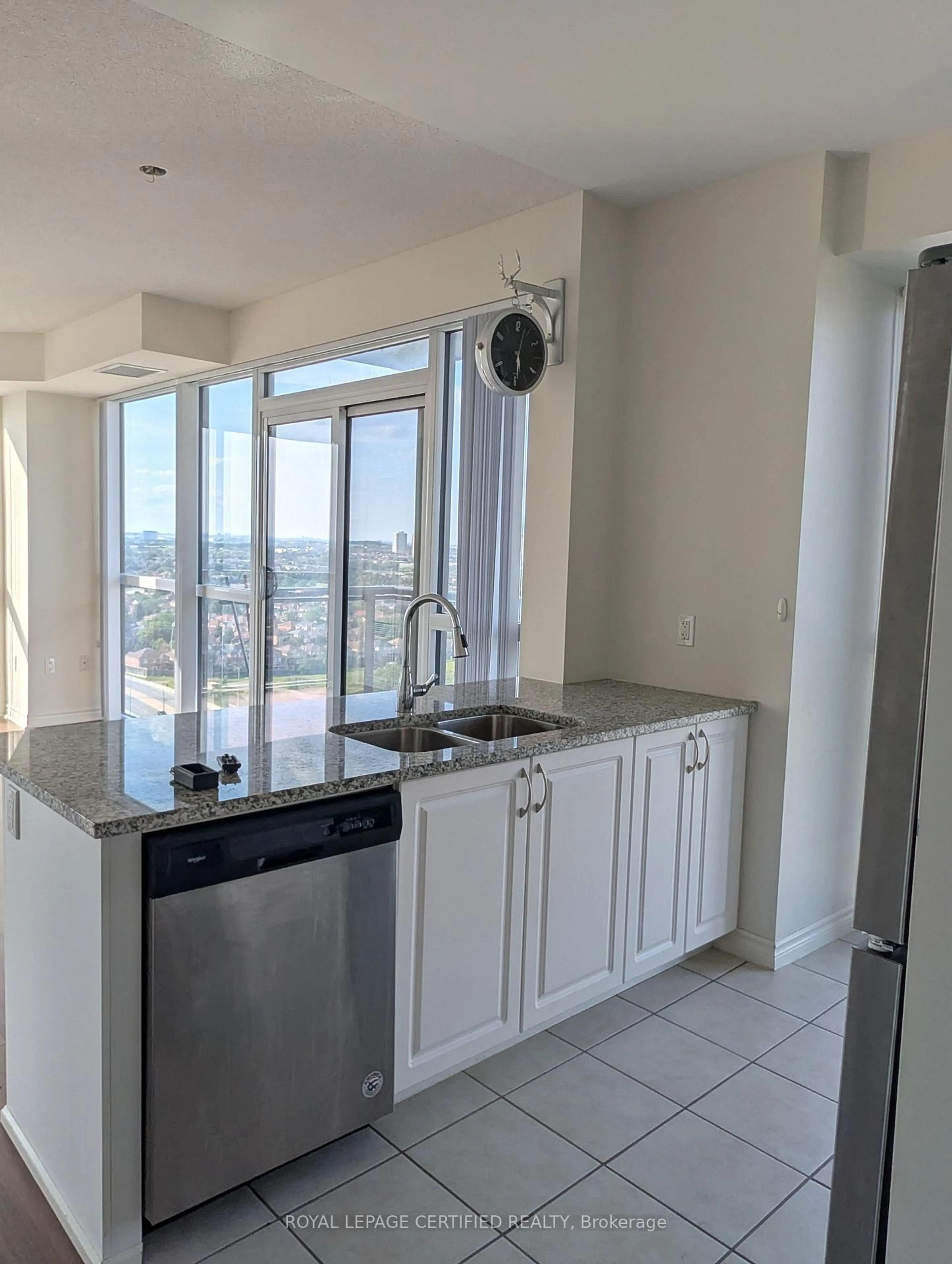 Standard kitchen, unknown for 349 Rathburn Rd #2205, Mississauga Ontario L5B 0G9