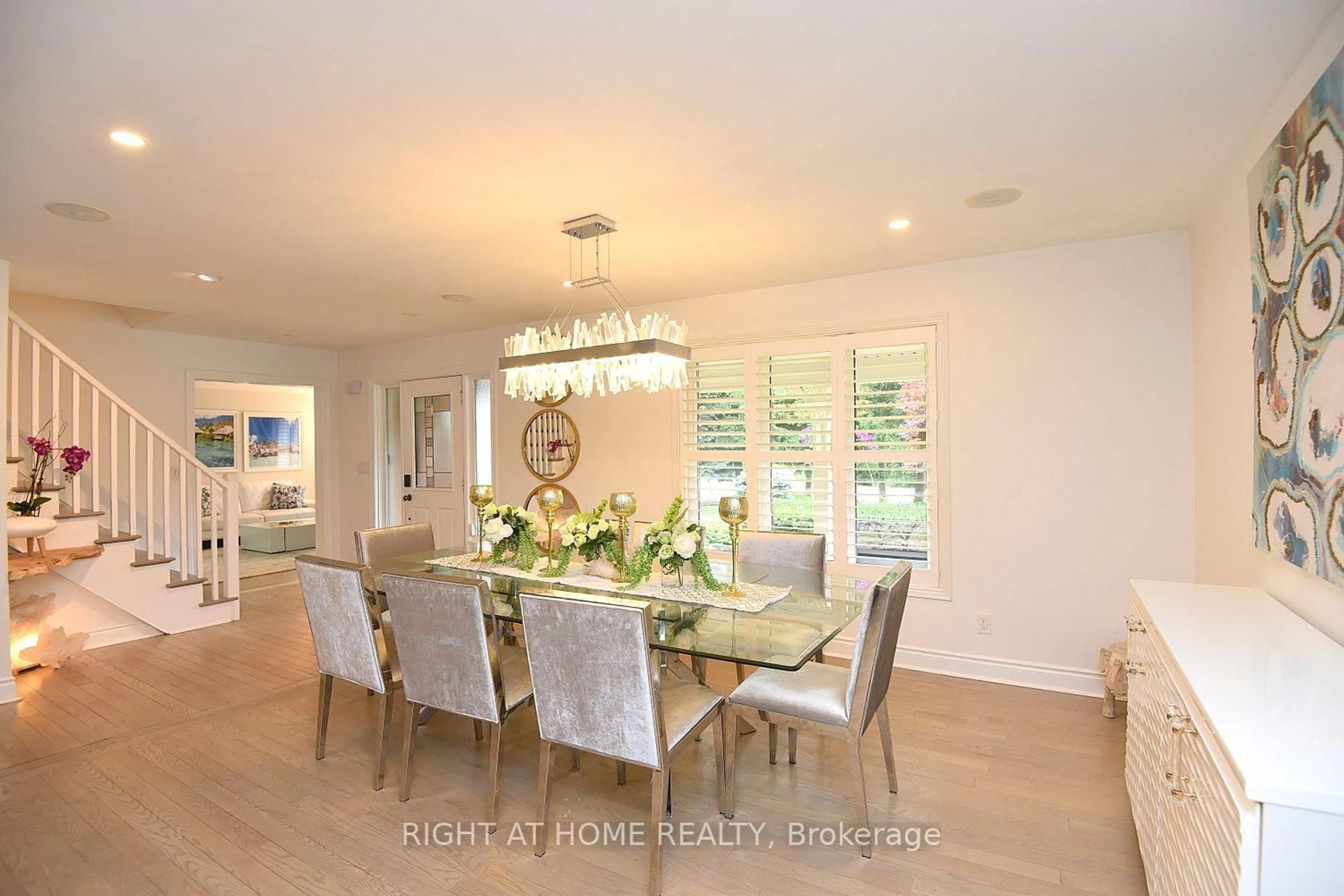 Dining room, unknown for 4299 Lakeshore Rd, Burlington Ontario L7L 1A7
