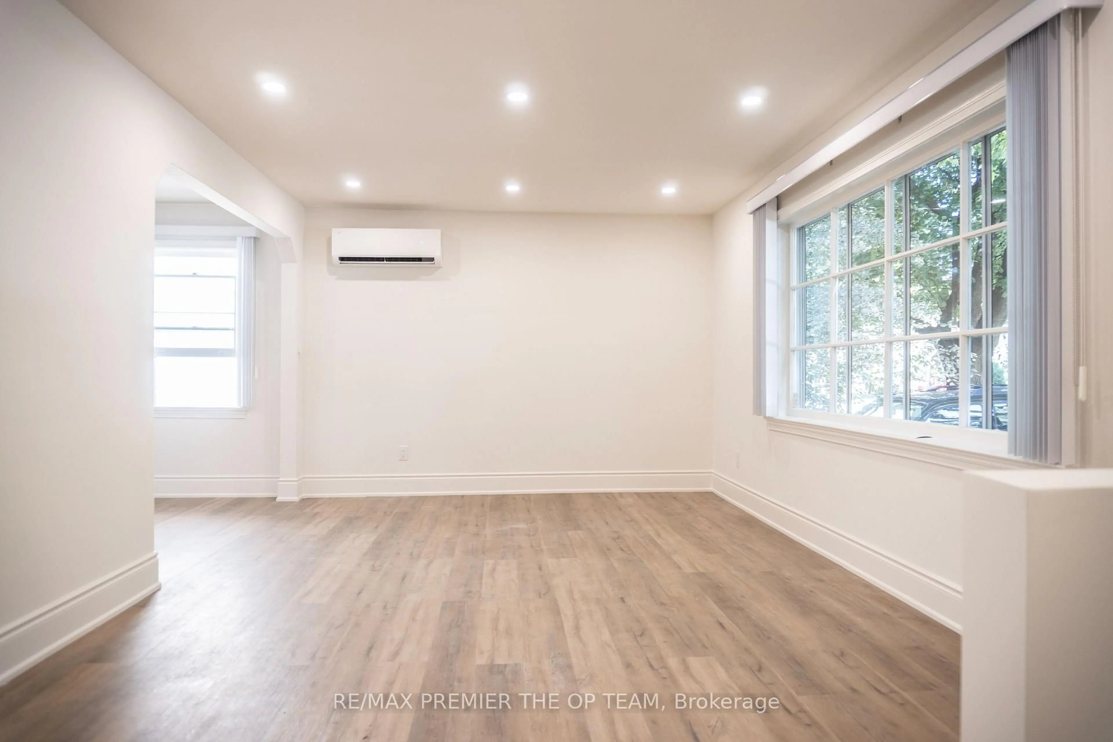A pic of a room for 148 Martin Grove Rd, Toronto Ontario M9B 4K9