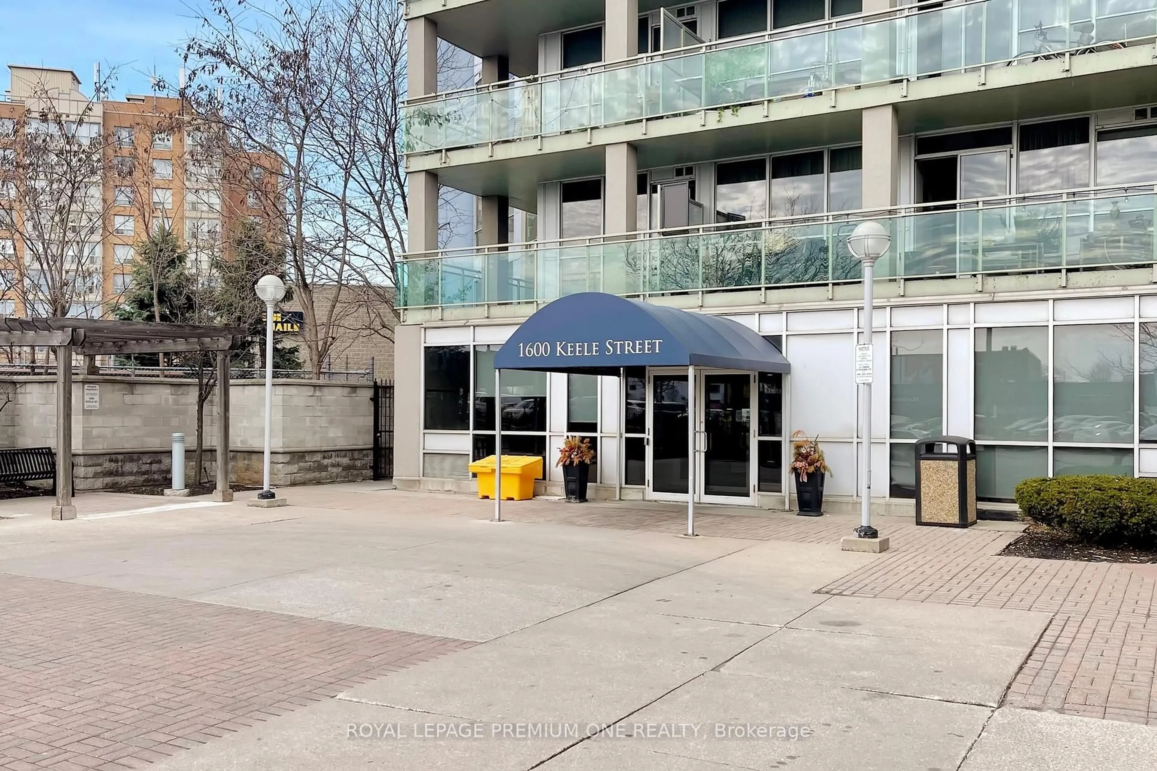 Unknown for 1600 Keele St #1101, Toronto Ontario M6N 5J1