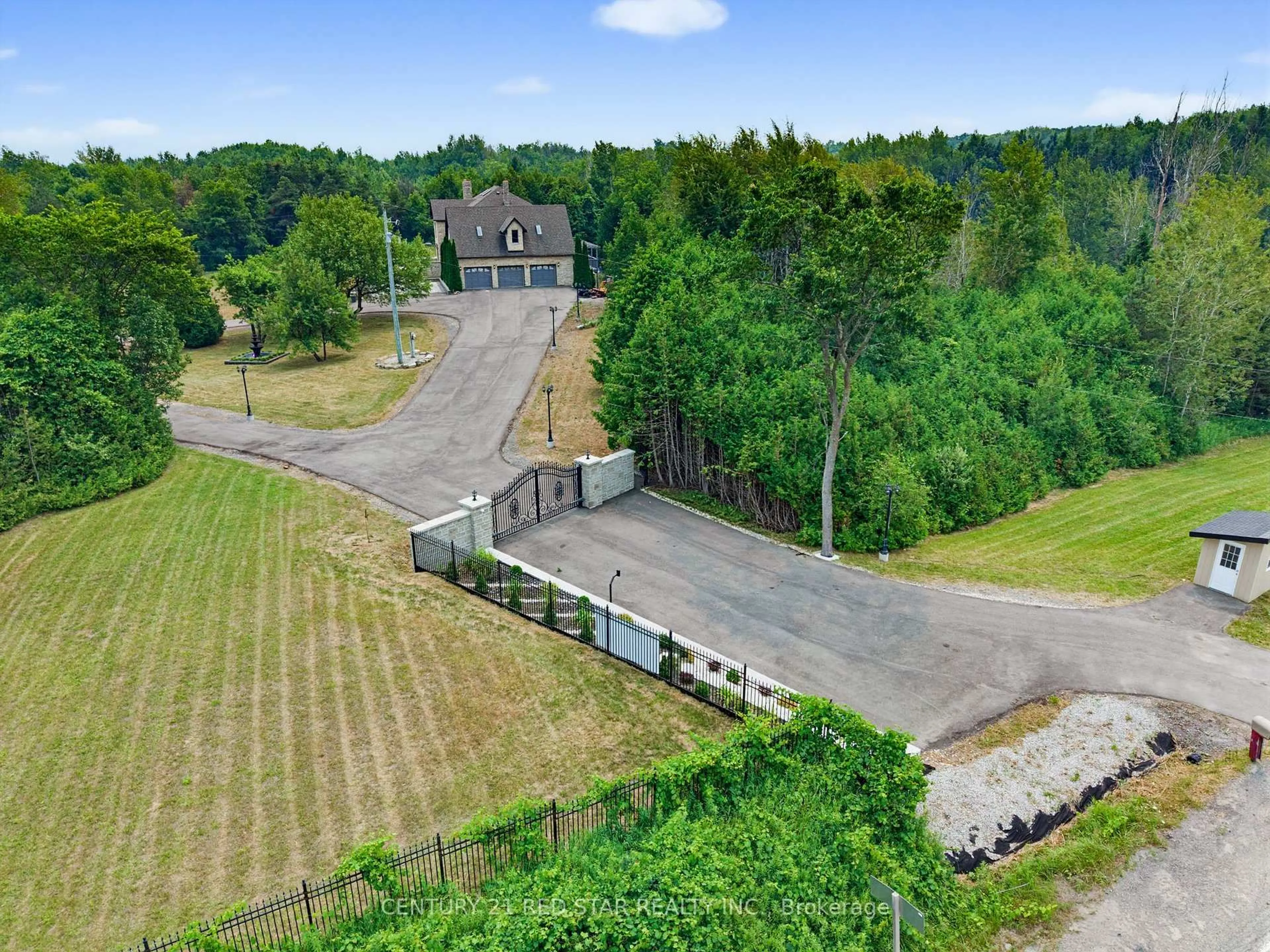 A pic from outside/outdoor area/front of a property/back of a property/a pic from drone, unknown for 3911 Charleston Sdrd, Caledon Ontario L7K 0S5