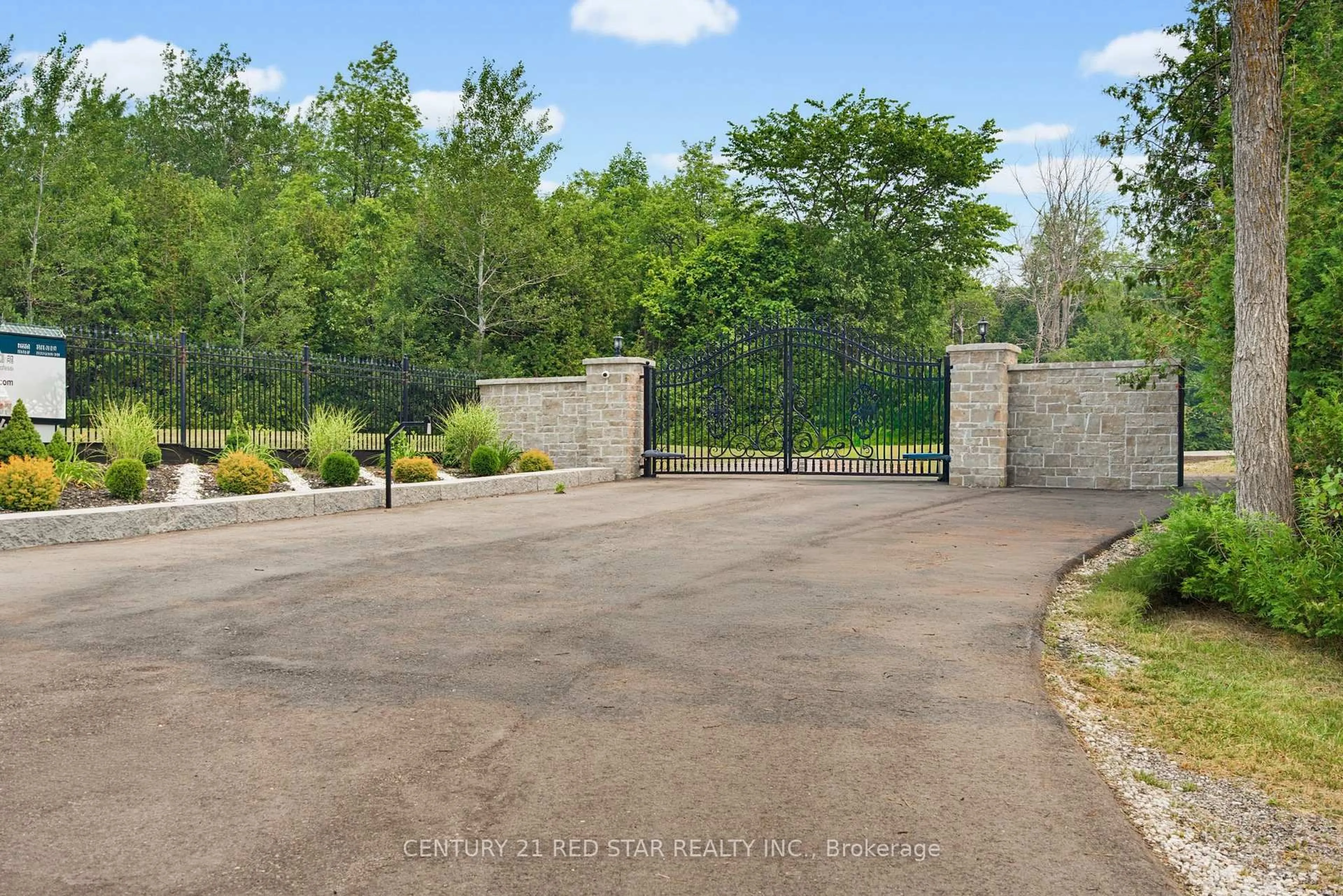 A pic from outside/outdoor area/front of a property/back of a property/a pic from drone, unknown for 3911 Charleston Sdrd, Caledon Ontario L7K 0S5
