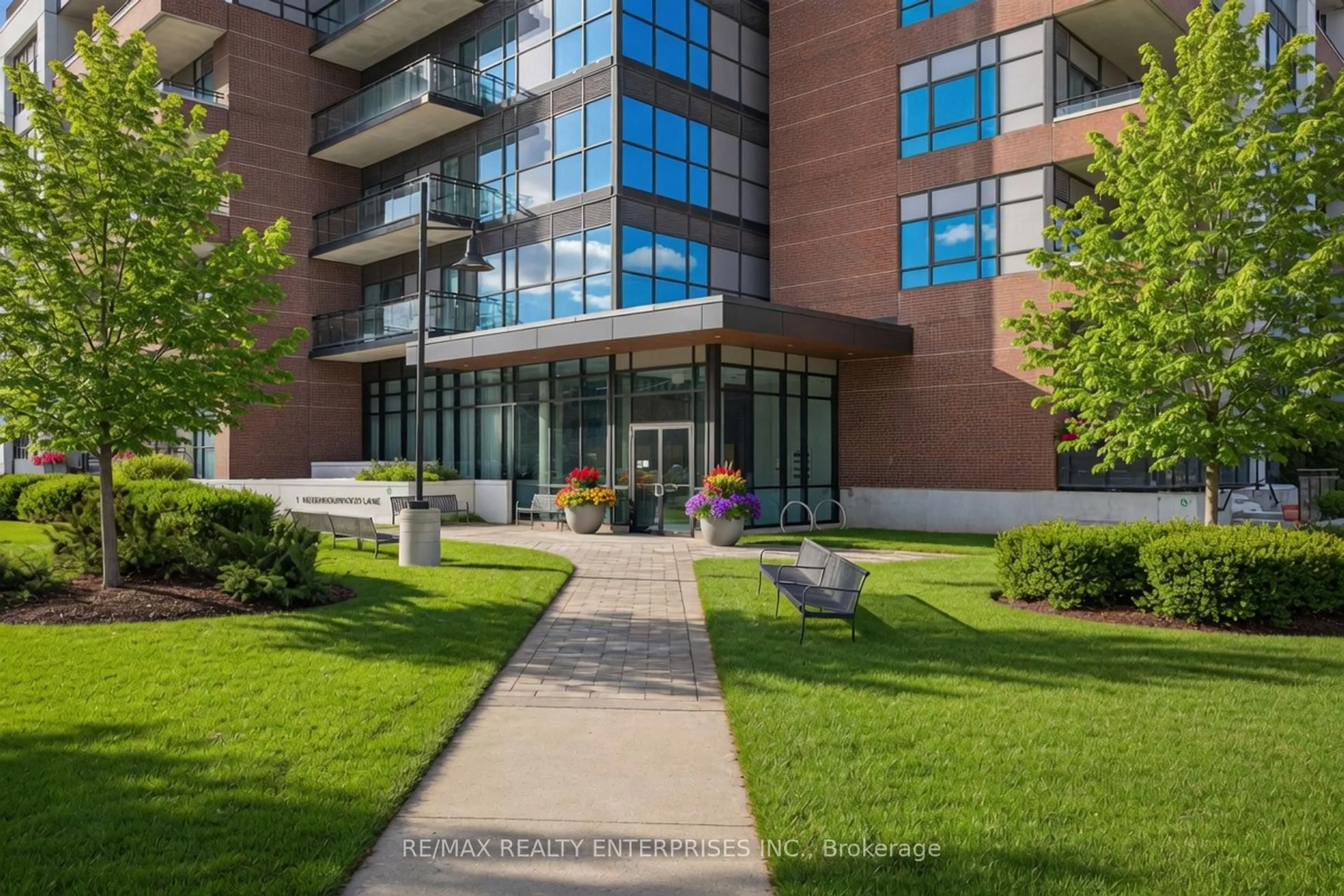 Indoor foyer for 1 Neighbourhood Lane #401, Toronto Ontario M8Y 0C2