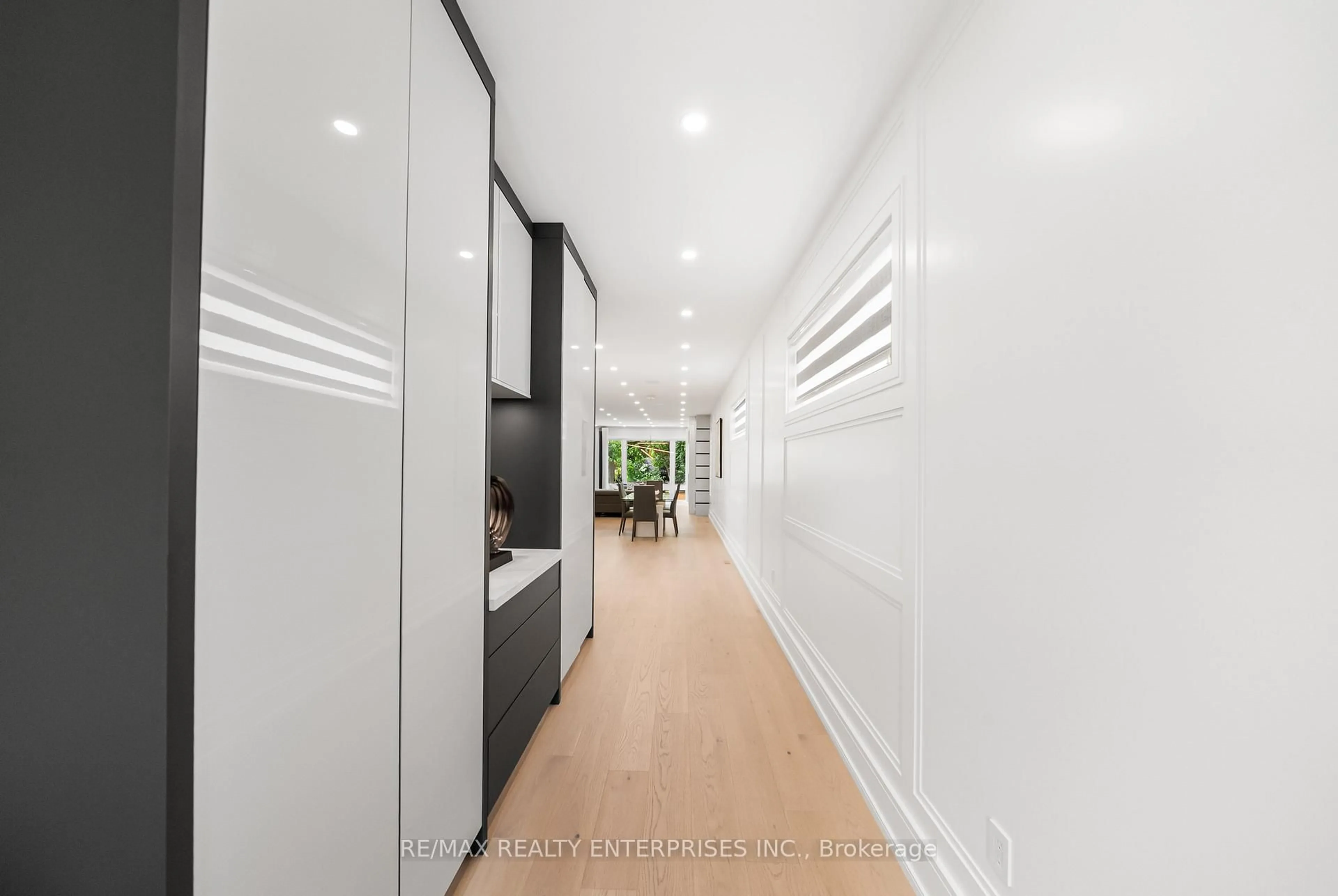 Unknown for 1362 Kenmuir Ave, Mississauga Ontario L5G 4B4