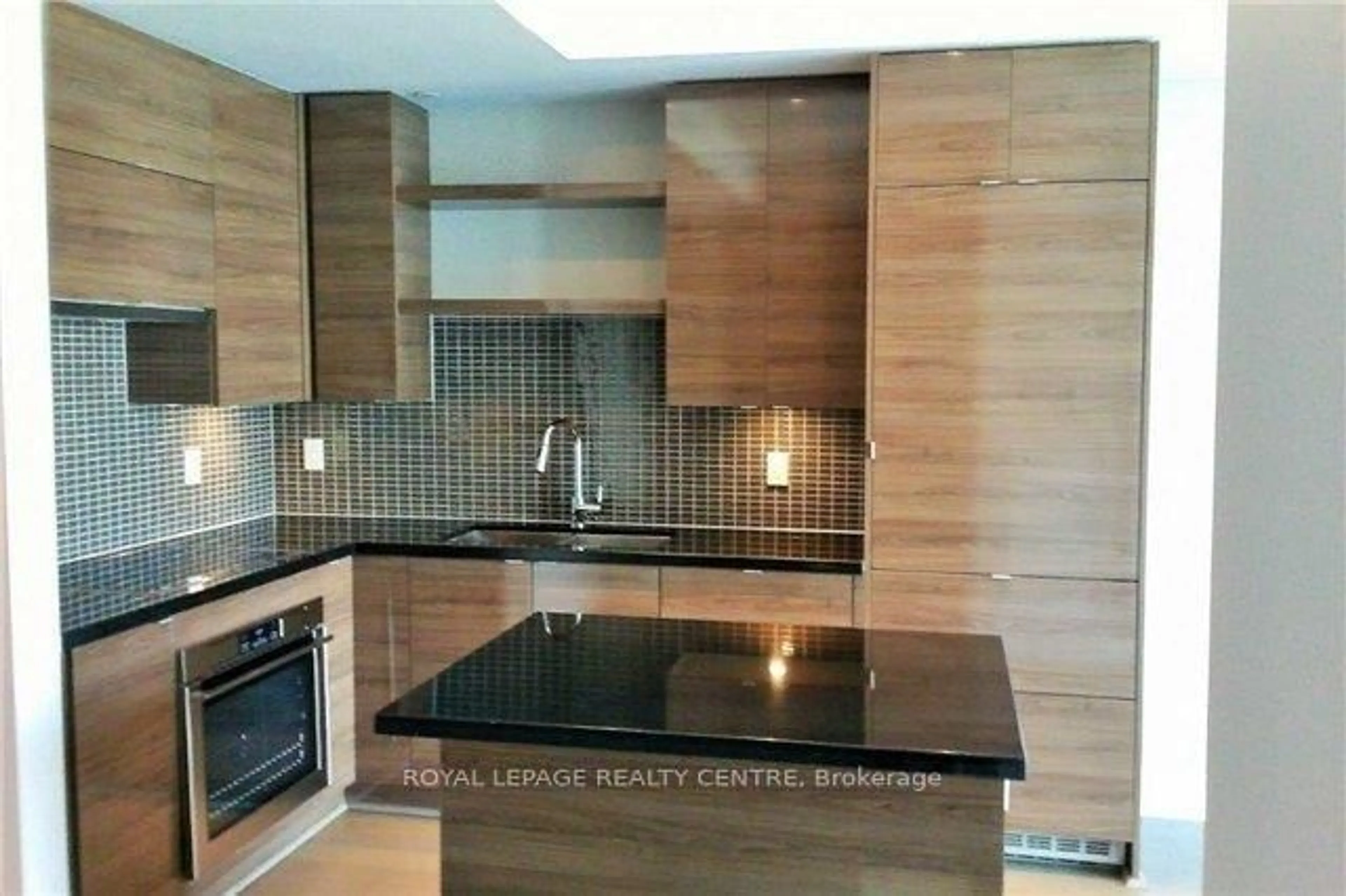 Contemporary kitchen, unknown for 59 Annie Craig Dr #3502, Toronto Ontario M8V 0C4