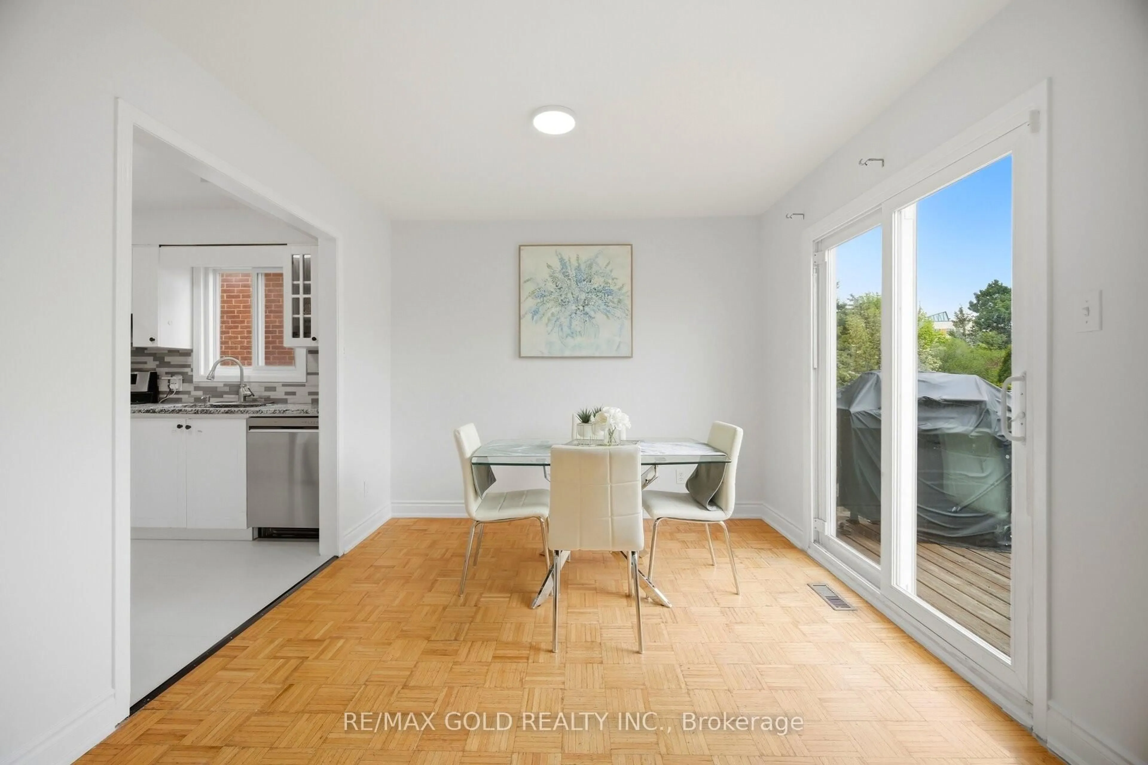 Dining room, unknown for 18 Mcgraw Ave, Brampton Ontario L6X 3M4