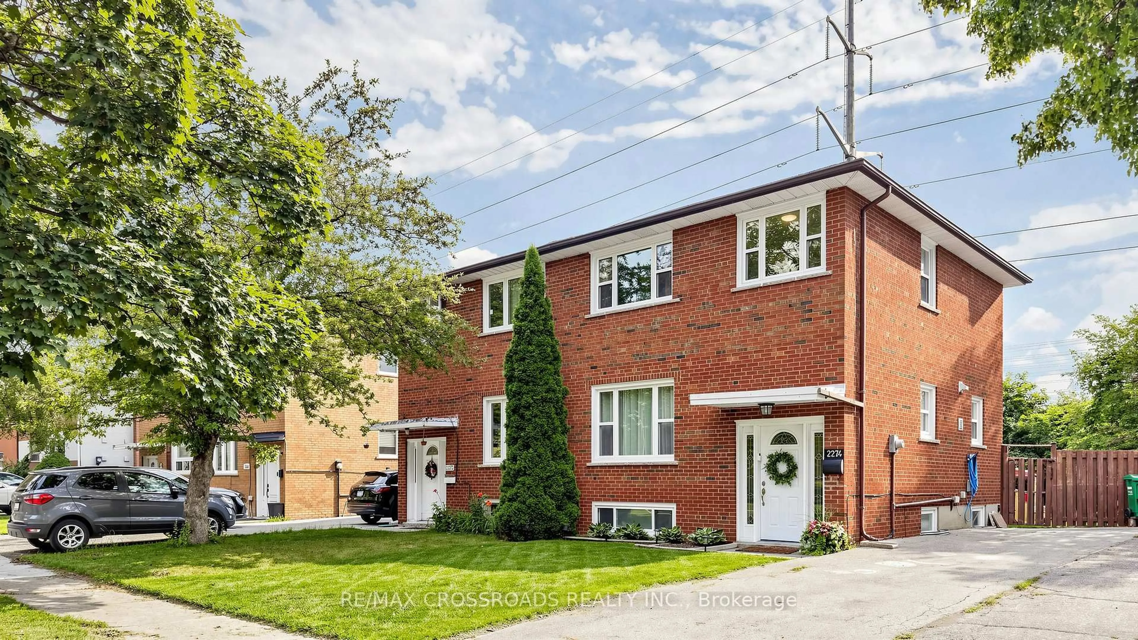 Home with brick exterior material, street for 2274 Wiseman Crt, Mississauga Ontario L5J 1P2
