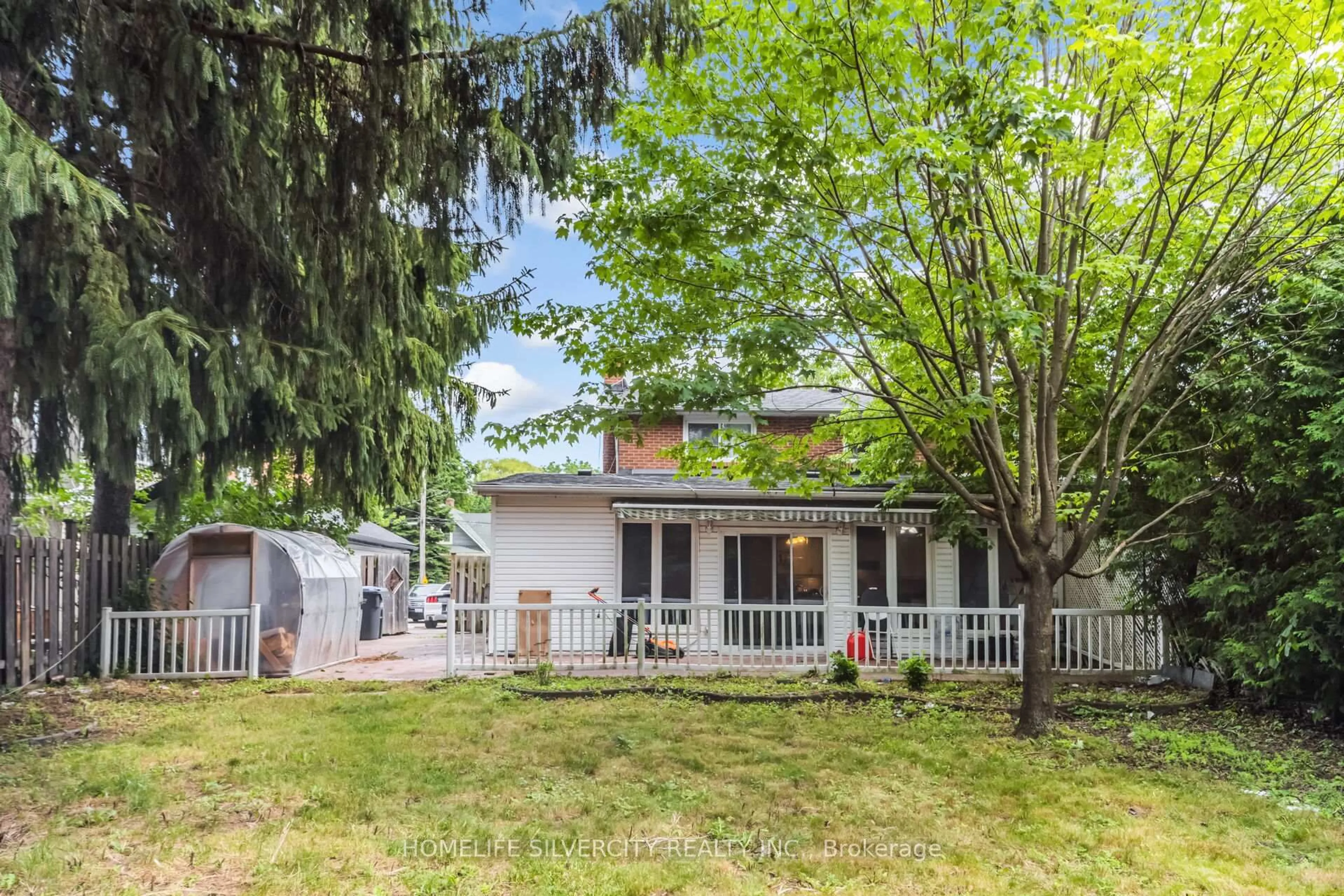 Unknown for 62 Rosedale Ave, Brampton Ontario L6X 1K1
