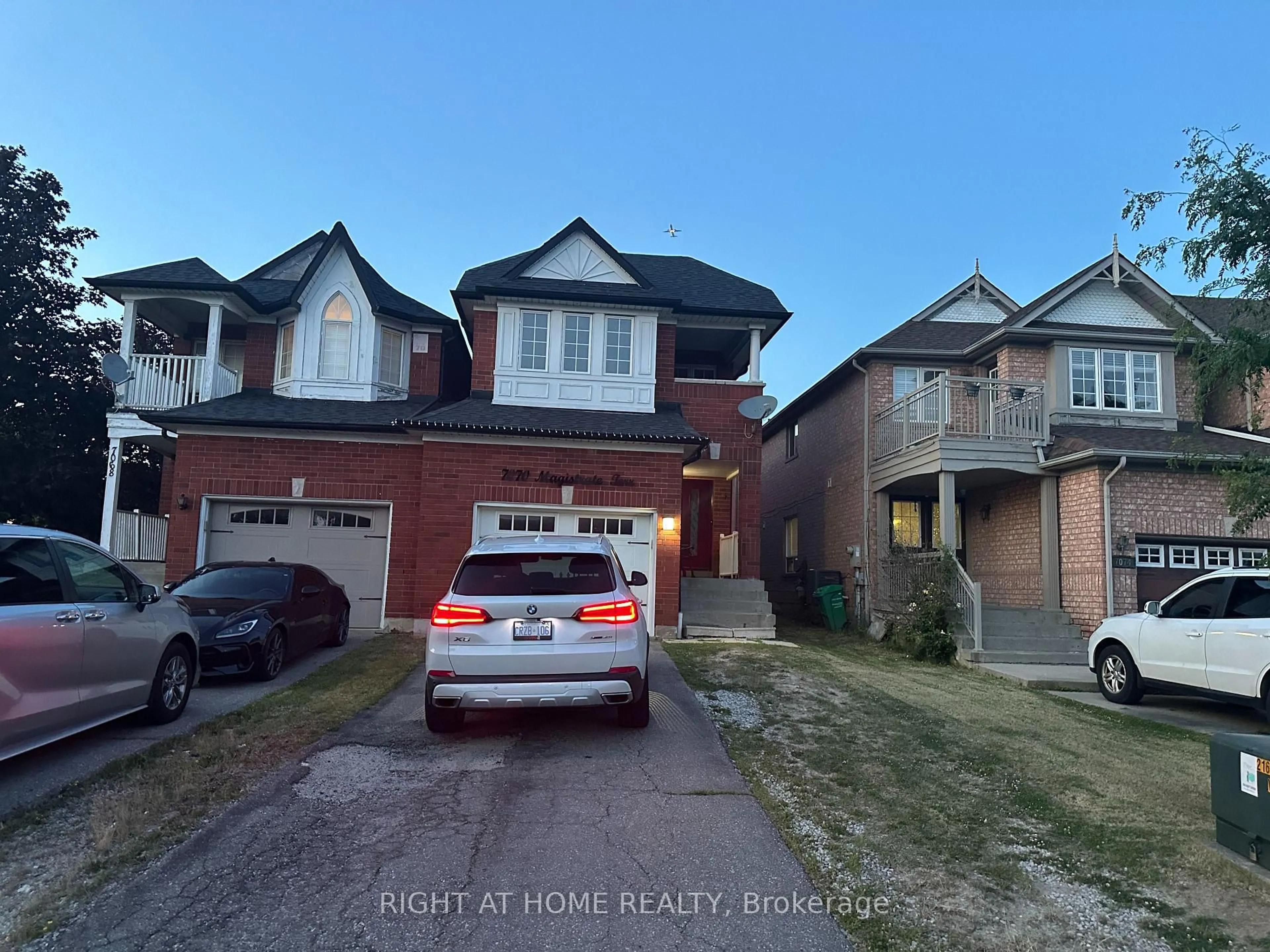 Unknown for 7070 Magistrate Terr, Mississauga Ontario L5W 1E4