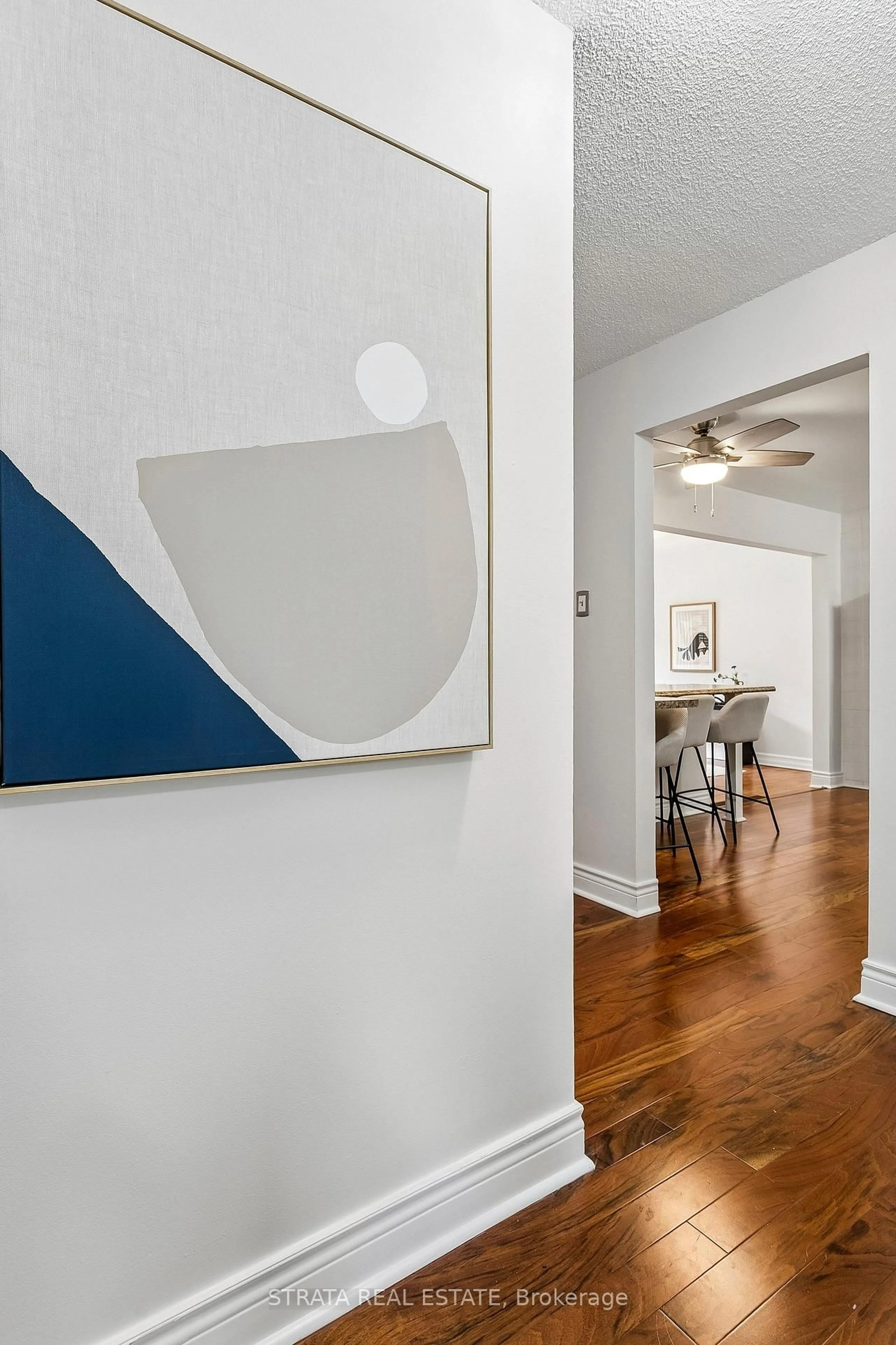 Indoor entryway for 3460 South Millway #33, Mississauga Ontario L5L 3L9