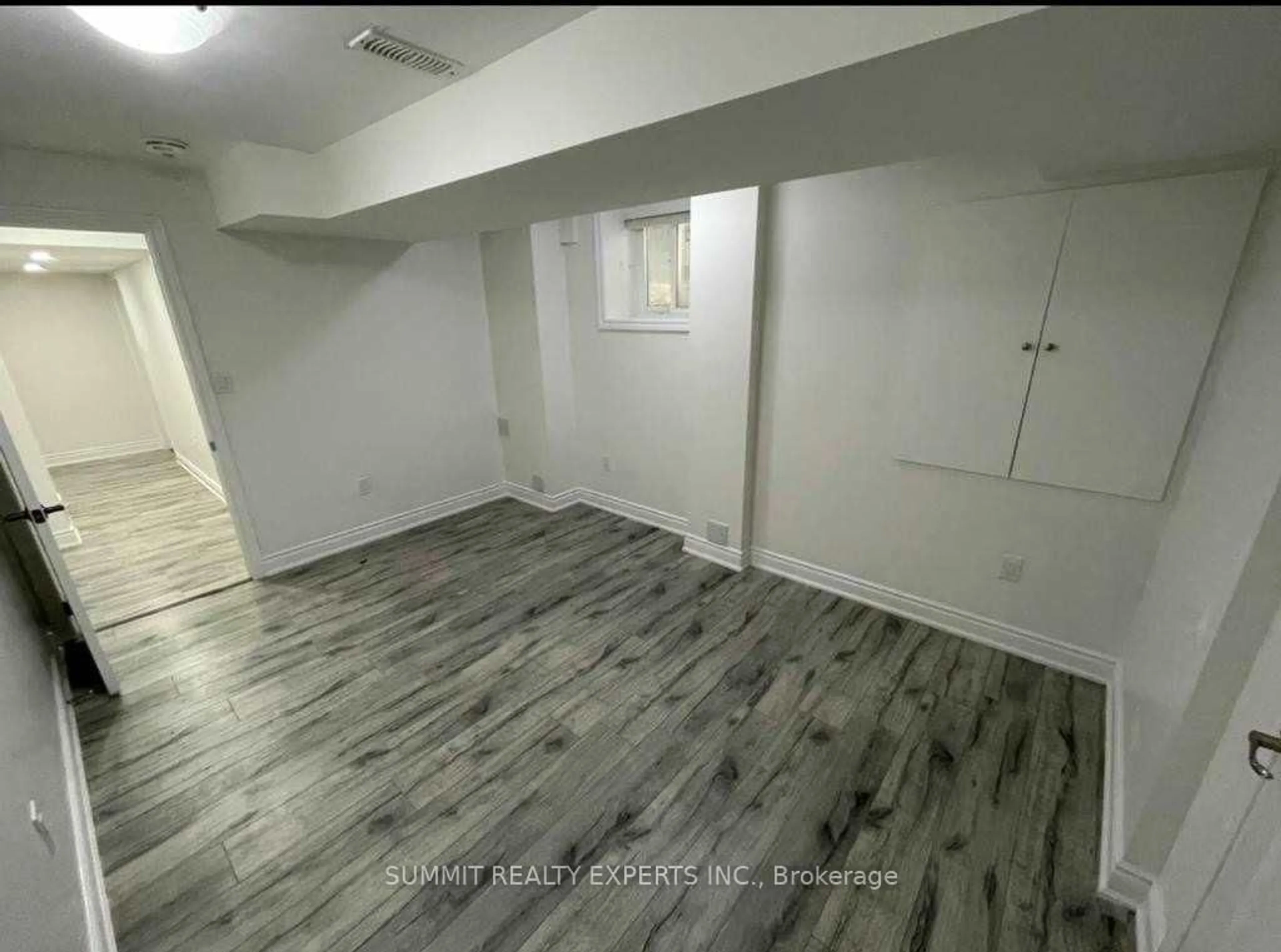 A pic of a room for 7 Hawtrey Rd, Brampton Ontario L7A 0G7