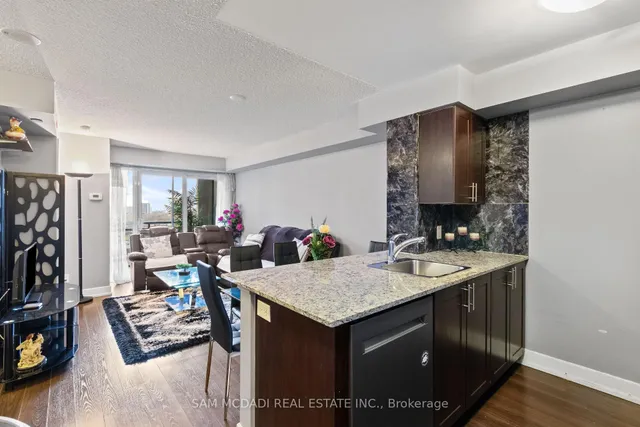 2 Eva Rd #630, Toronto 5