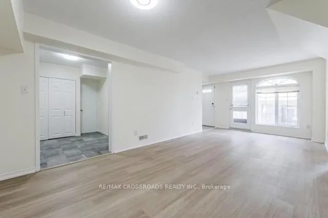 52 Sidney Belsey Cres #204, Toronto 3