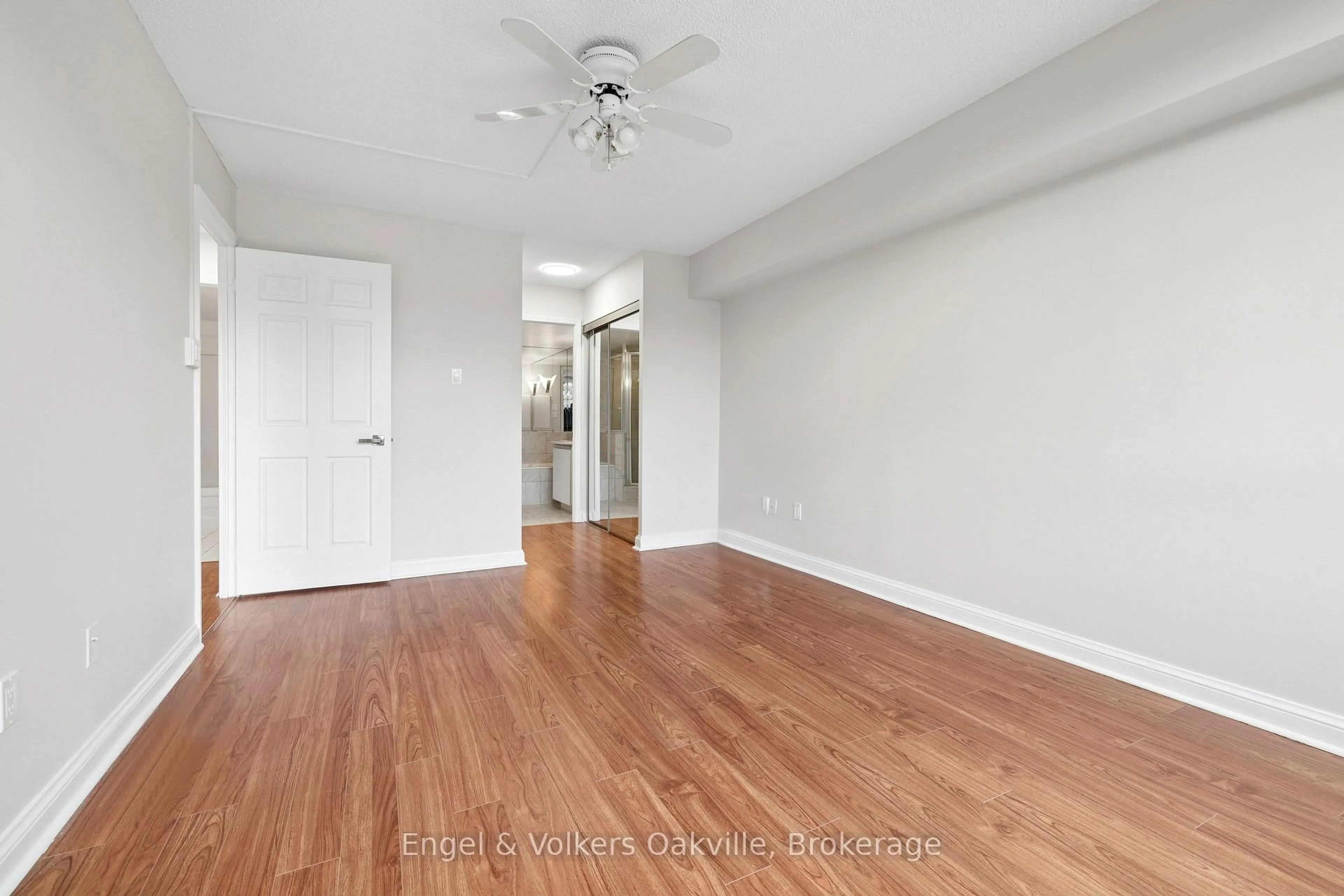 A pic of a room for 22 Hanover Rd #201, Brampton Ontario L6S 5K7