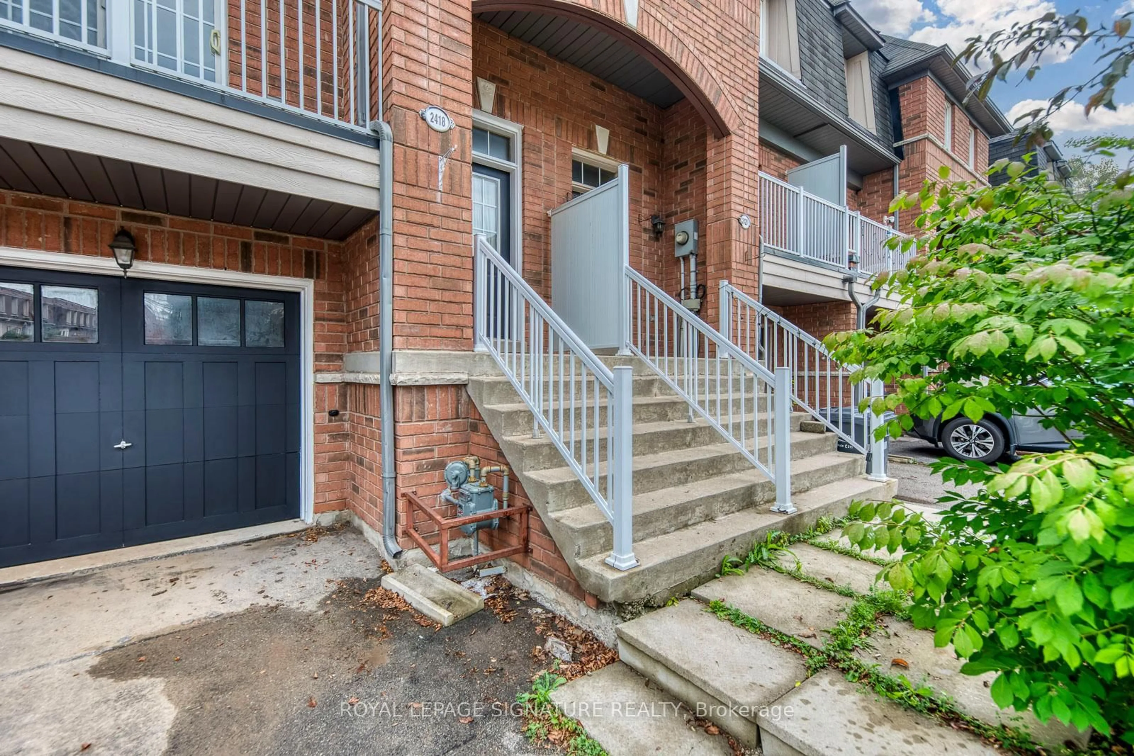 Home with brick exterior material, street for 2418 Adamvale Cres, Oakville Ontario L6M 0E1